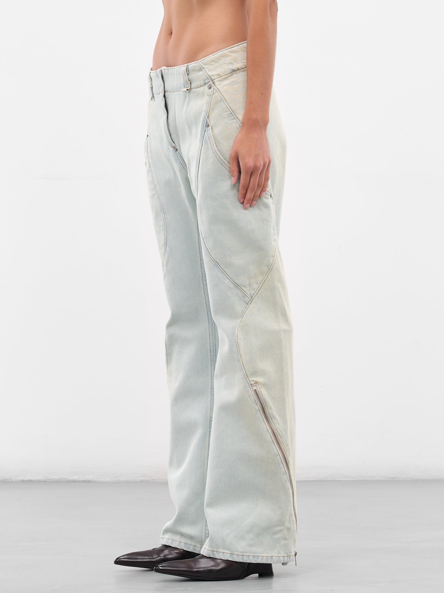 Levi's Carina Denim Flare Jeans (003IP-0001-LUPIN)