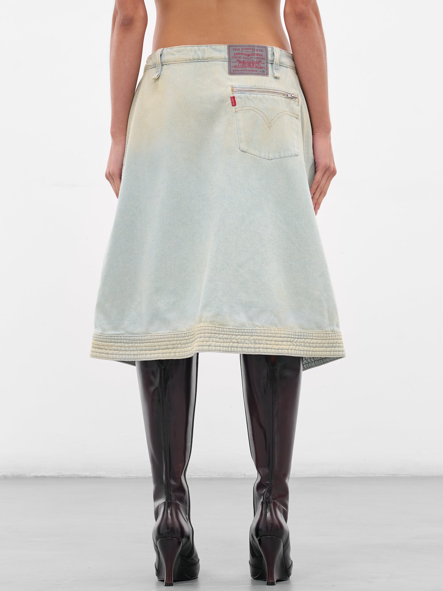 Levi's Carina Apron Denim Shorts (003IQ-0001-LUPIN)