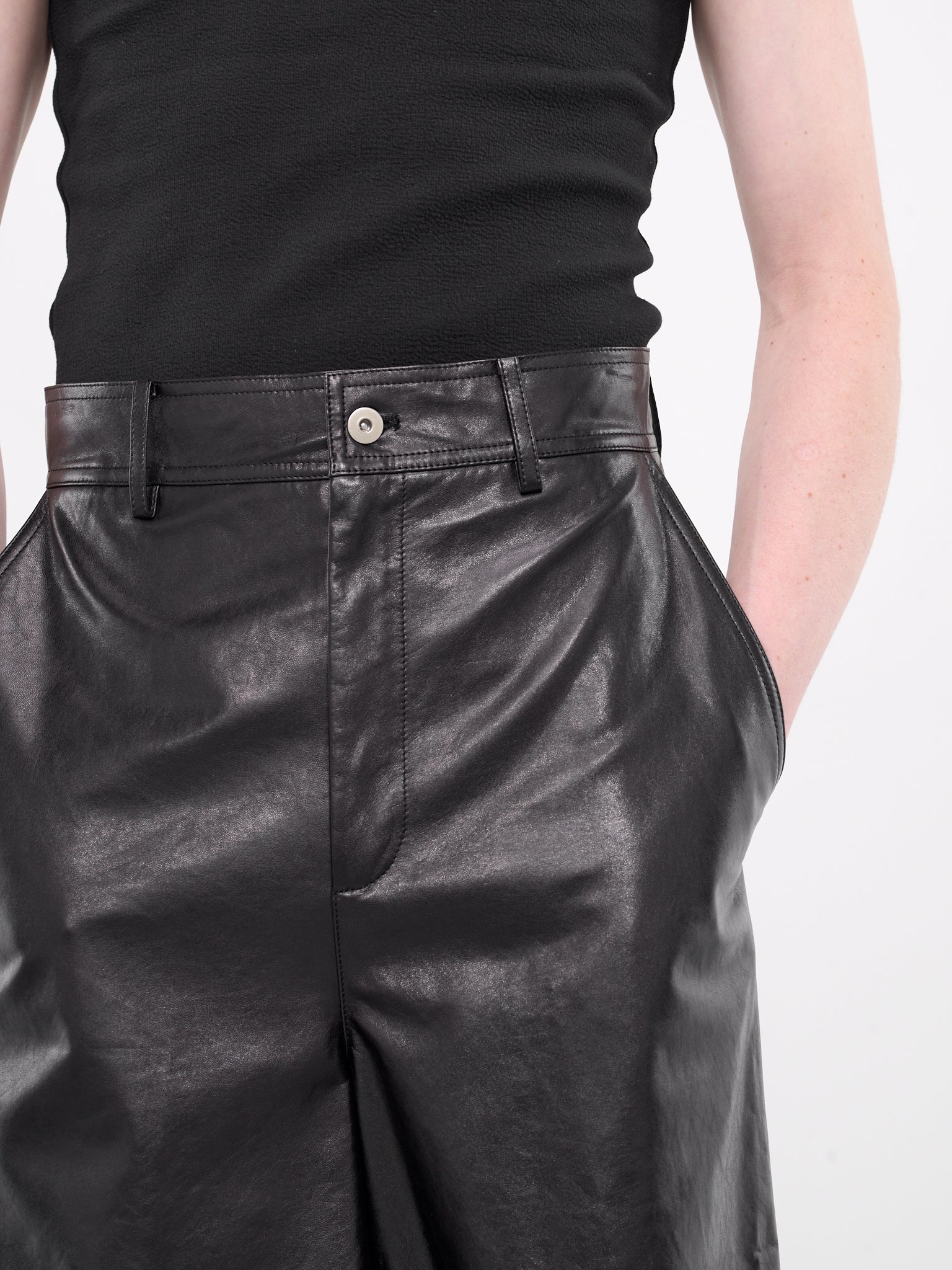 Leather Shorts (008-20B-BLACK)