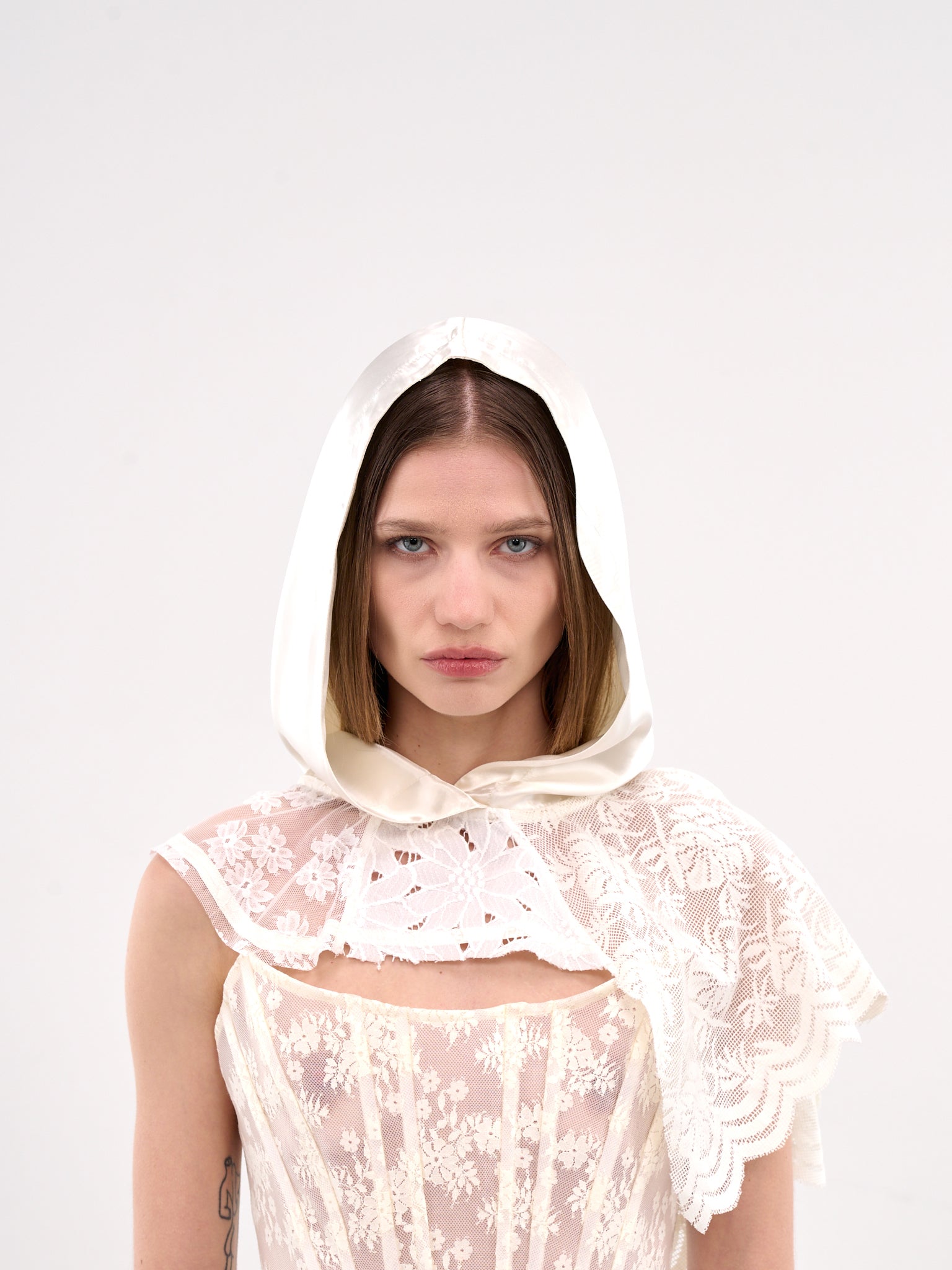 Lace Hood (00AC05-WHITE)