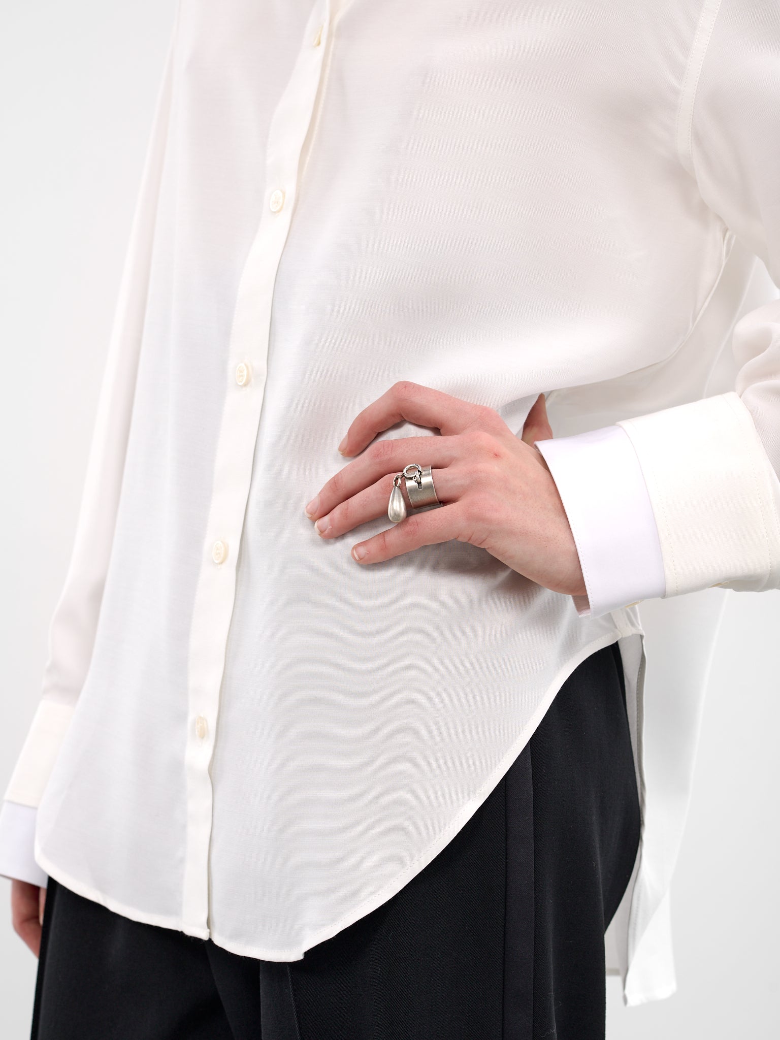 Aurelie Silver Locking Pearl Ring (B0012700-JW020-ANTIQUE-SILVER)