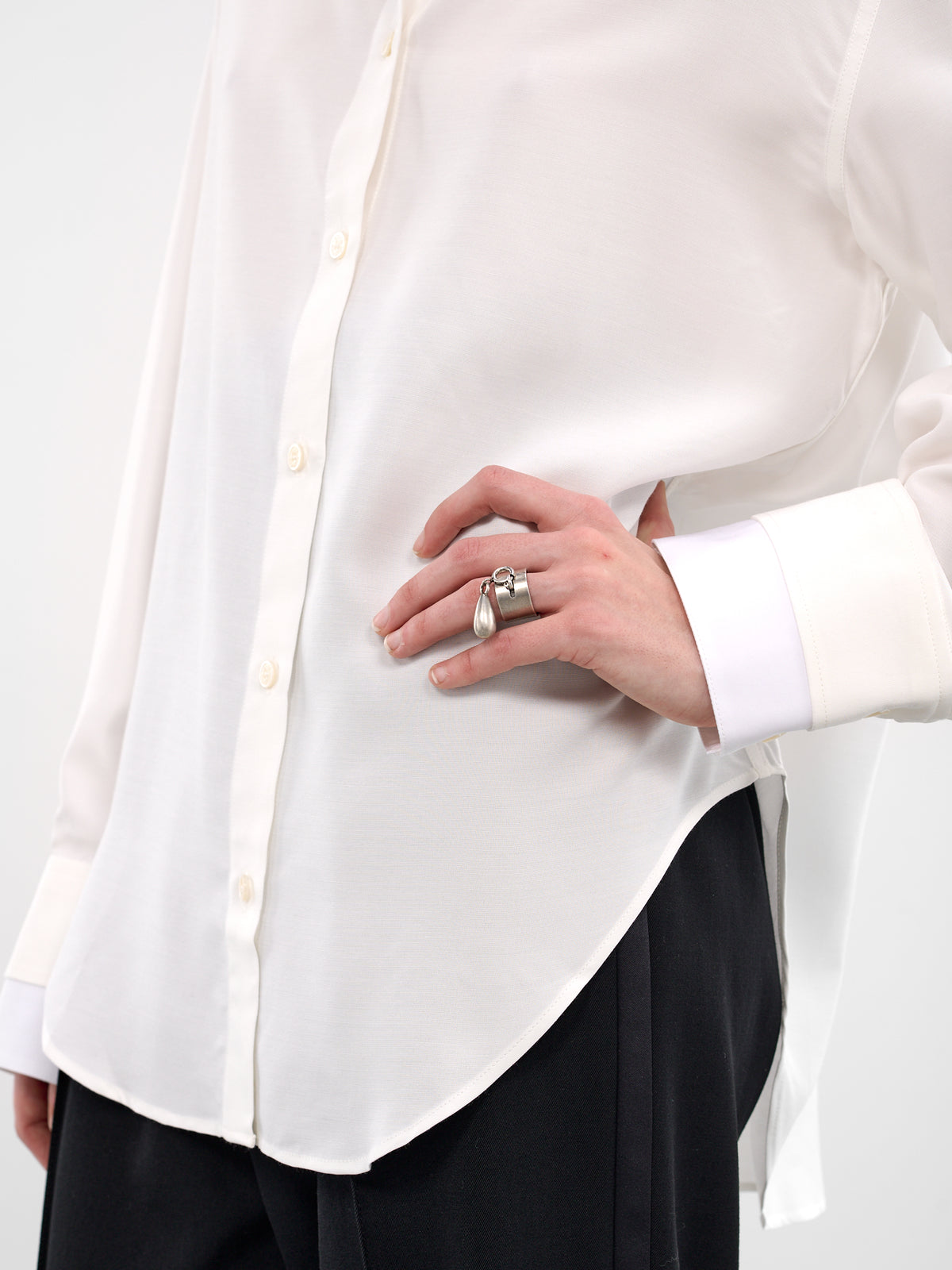 Aurelie Silver Locking Pearl Ring (B0012700-JW020-ANTIQUE-SILVER)