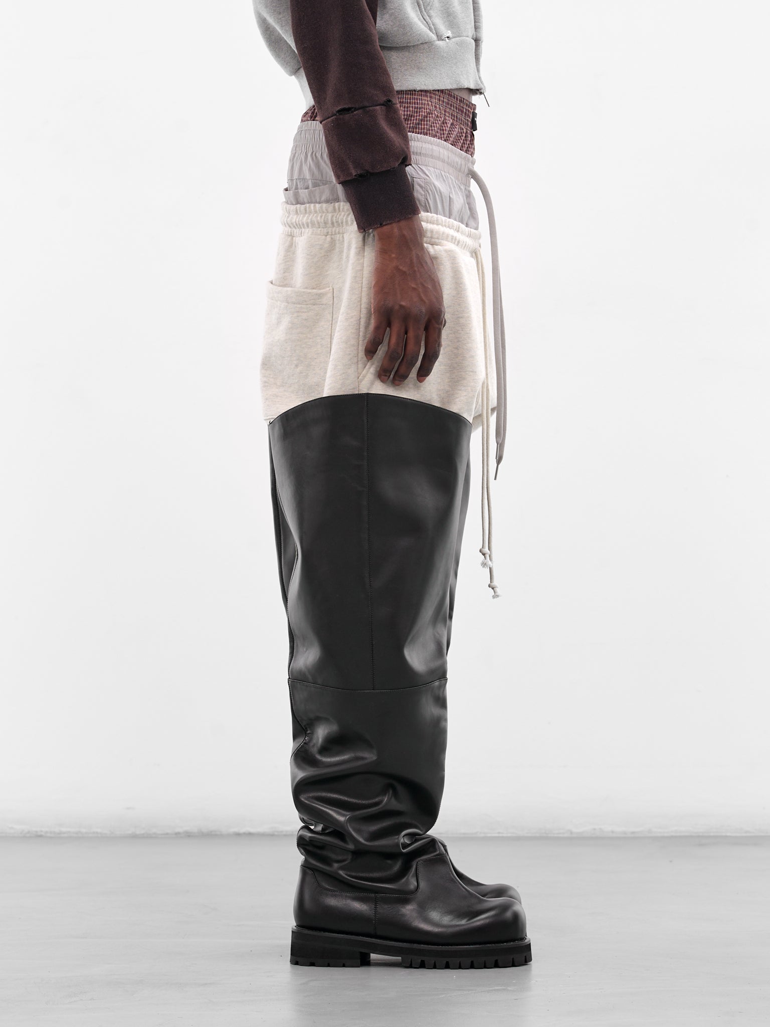 Black Leather Wide Thigh Boots (PIS26SSMA06-BLACK)