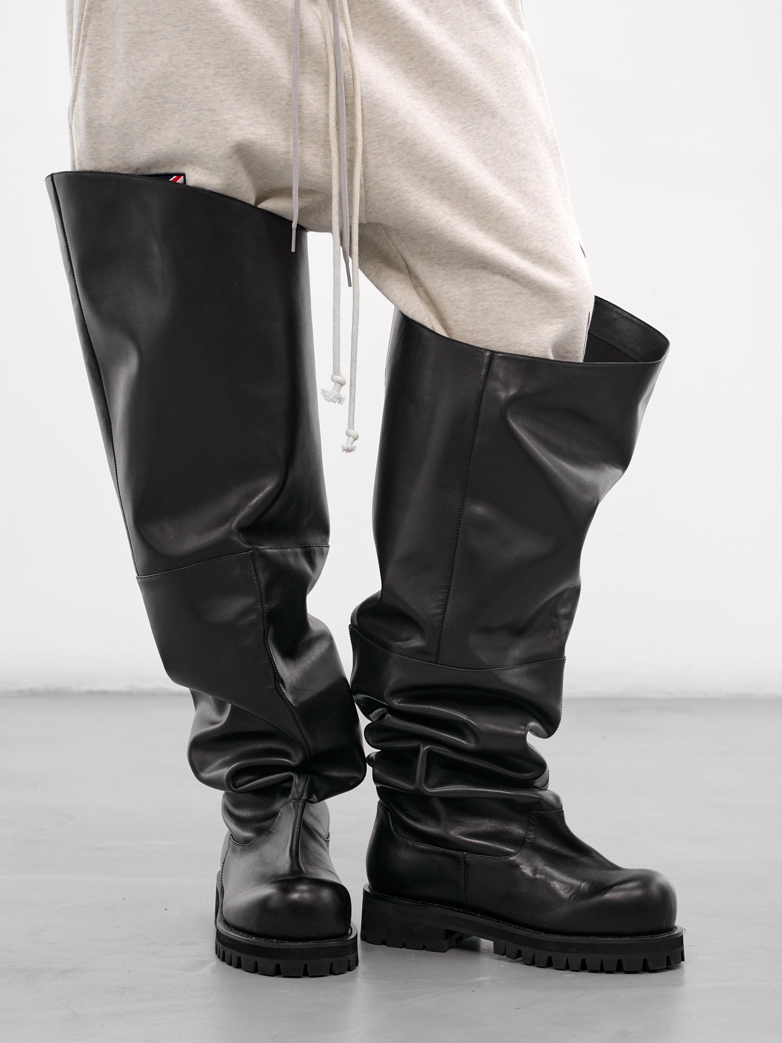 Black Leather Wide Thigh Boots (PIS26SSMA06-BLACK)