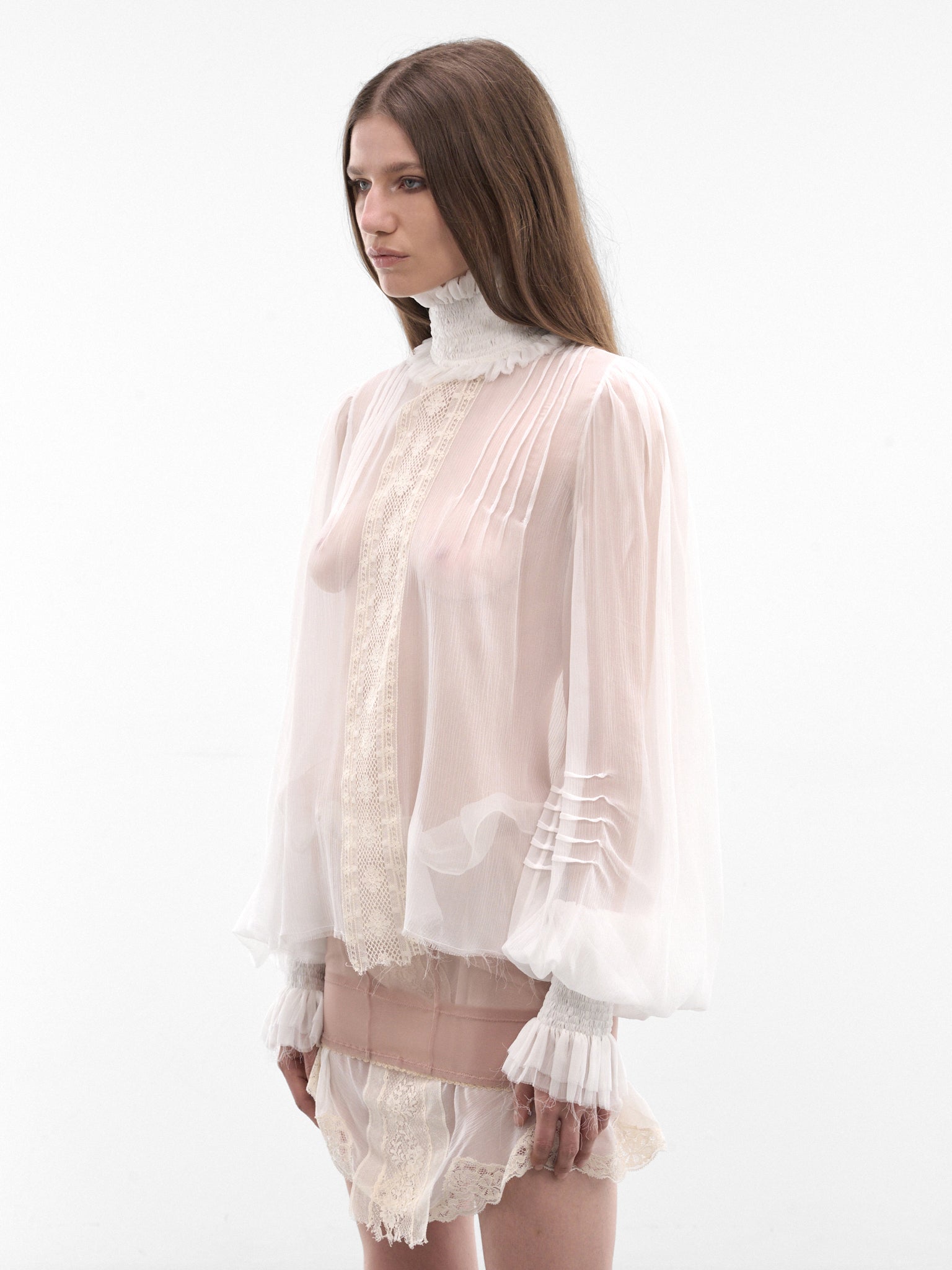 DILARA FINDIKOGLU Drama Of Exile White Blouse | H.Lorenzo - side