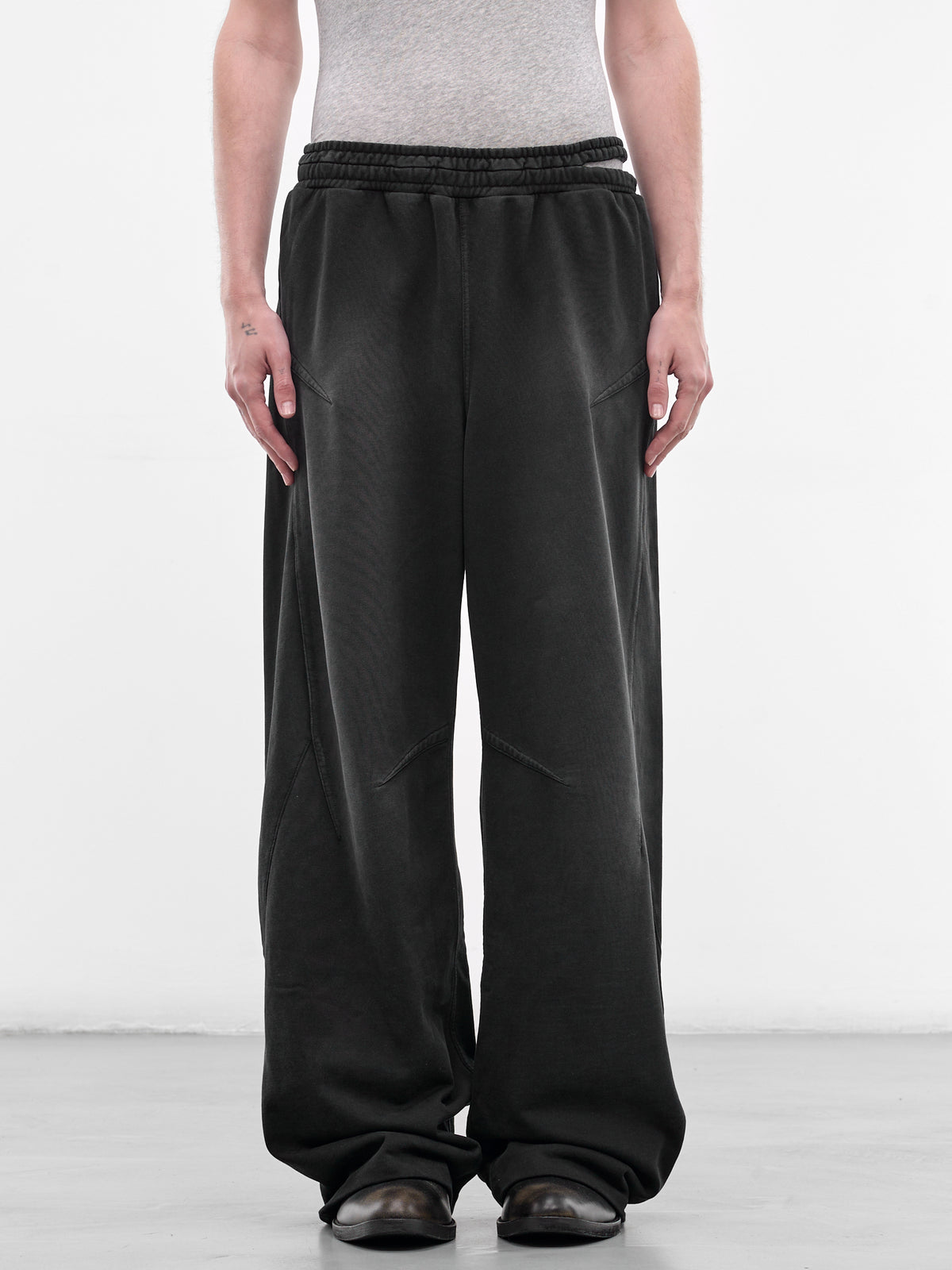 LOUIS GABRIEL NOUCHI Baggy Sweatpants | H.Lorenzo - front