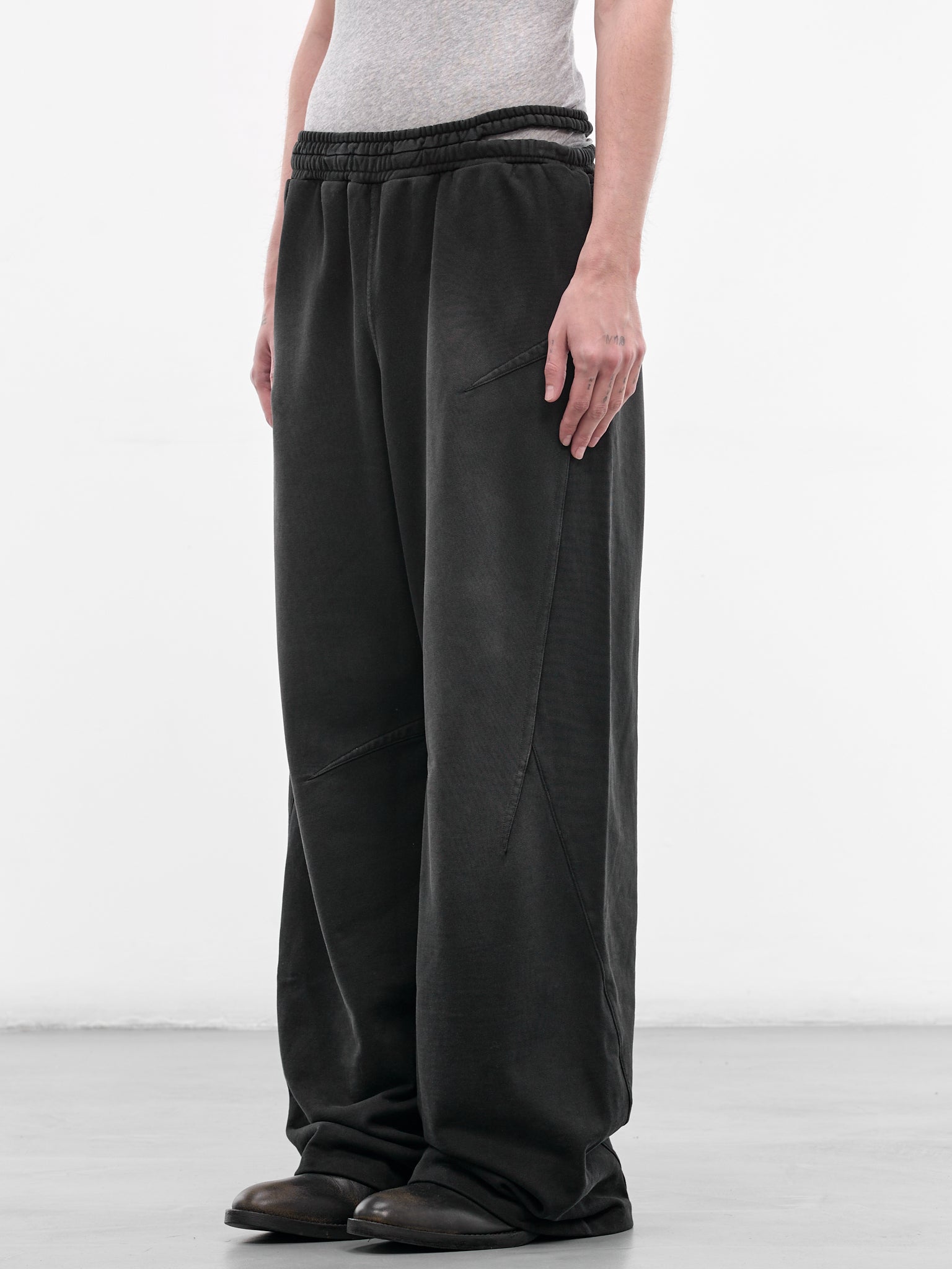 LOUIS GABRIEL NOUCHI Baggy Sweatpants | H.Lorenzo - side