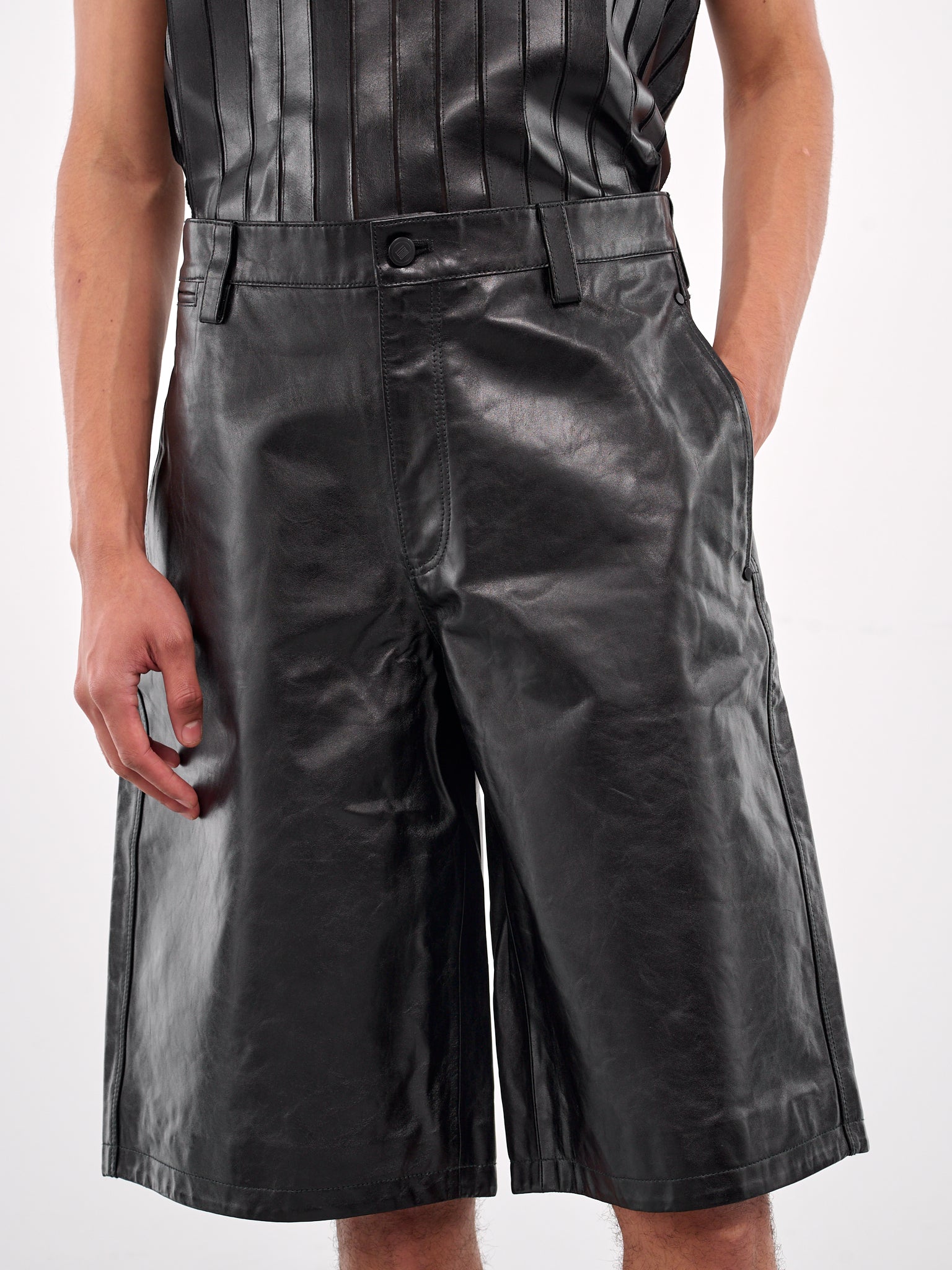 Leather Shorts (0755L-L235-RIDER-BLACK)