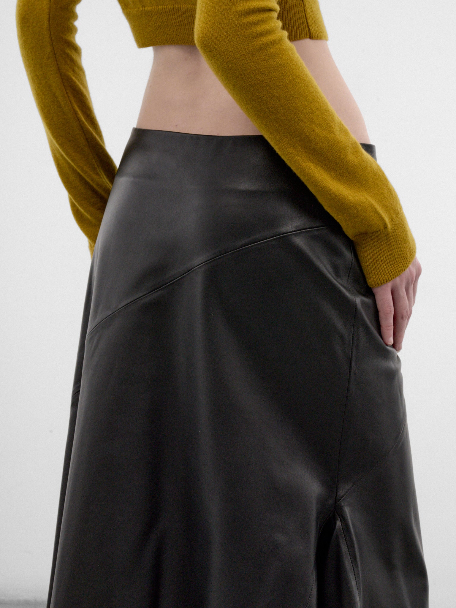 Black Leather Mermaid Maxi Skirt (26F9JU06049046-BLACK)