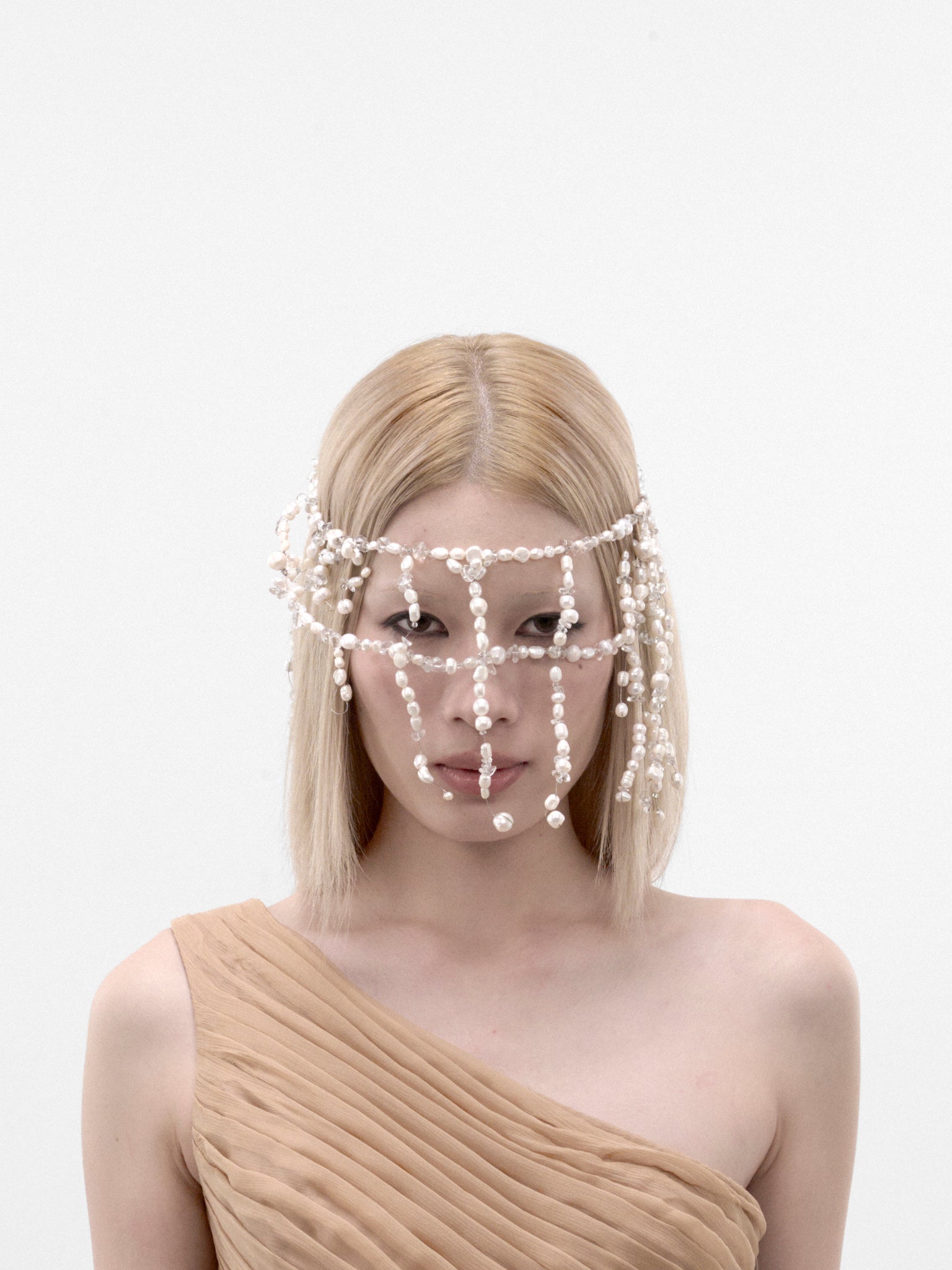 White Pearl Head Piece (PEARL-HEAD-PICE-WHITE)