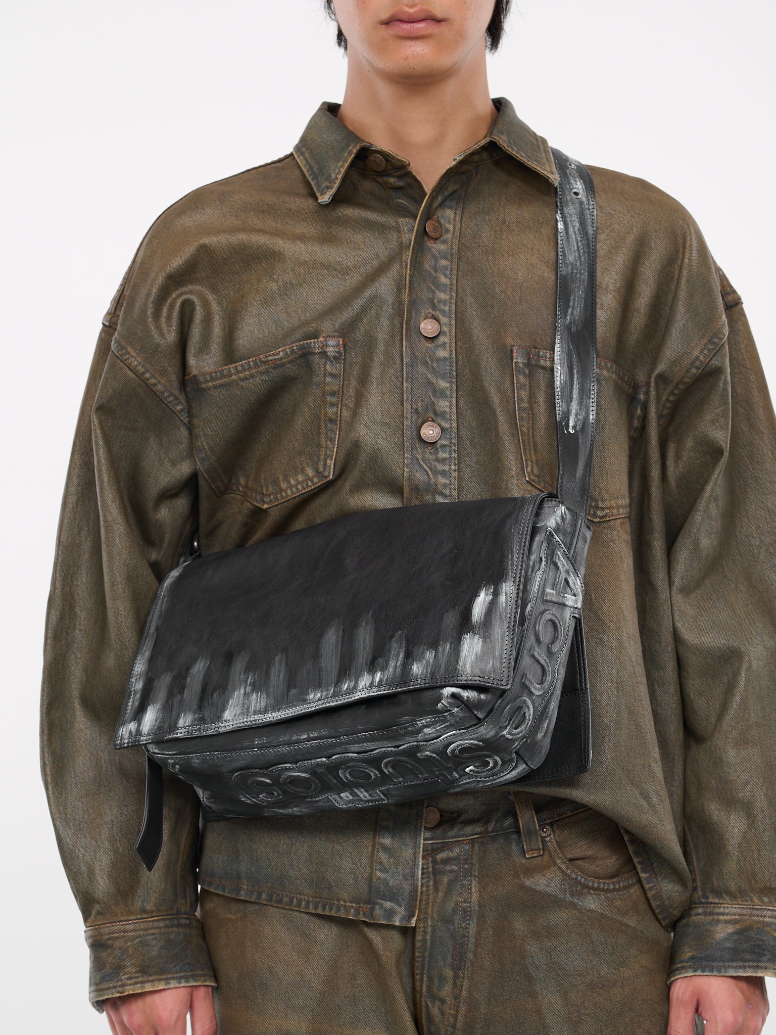 Painted Messenger Bag (FN-WN-BAGS000361-BLACK)