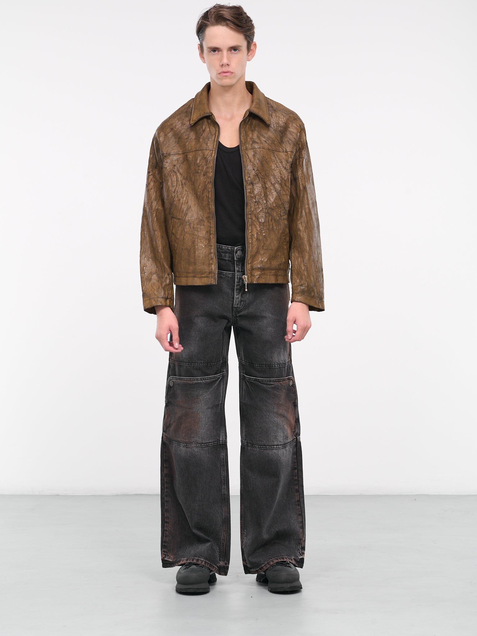 Worn Jeans (U53D57F0-FJ0Q-BLACK-WASH)