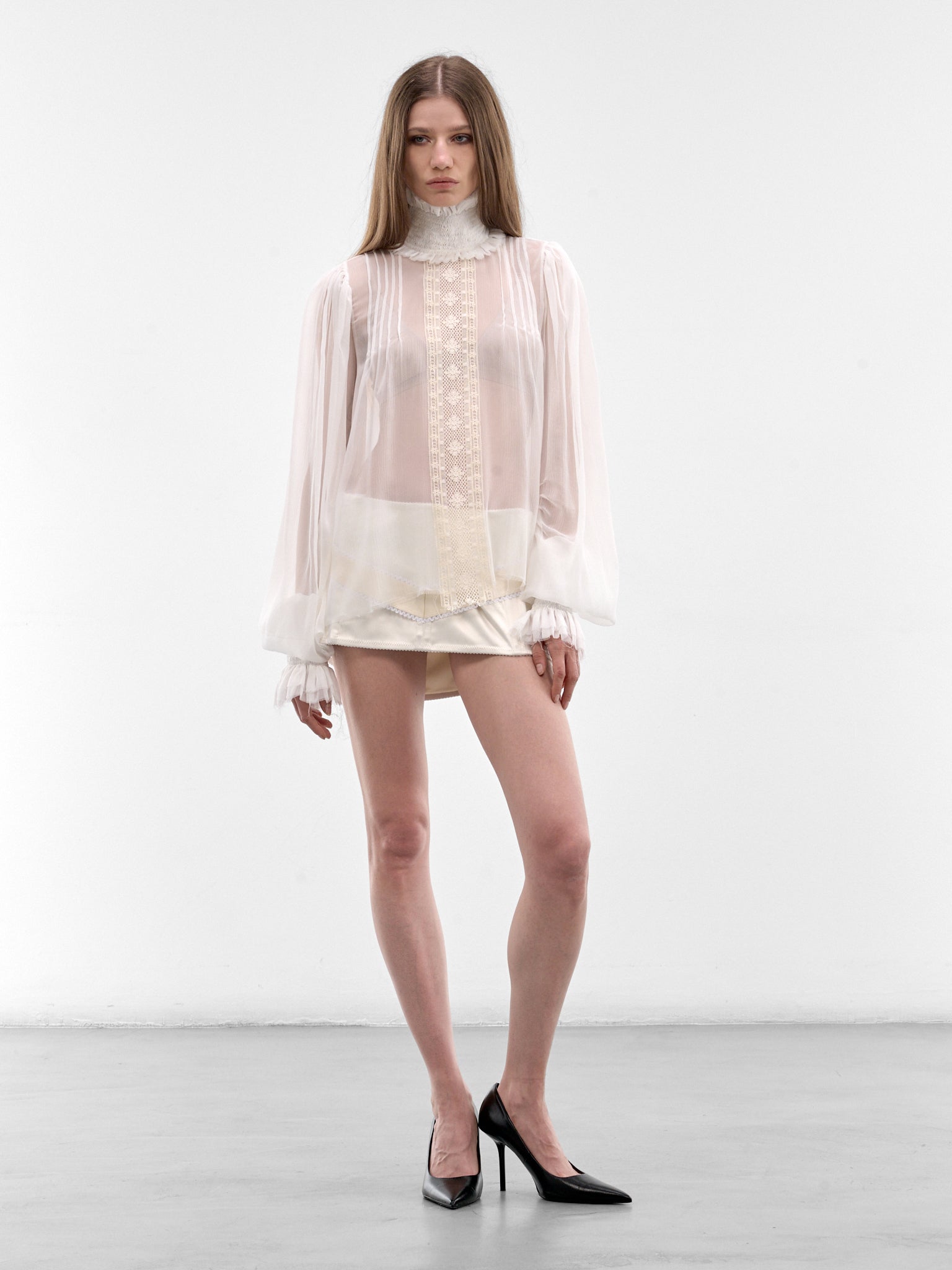 DILARA FINDIKOGLU Out In The Wild Skirt | H.Lorenzo - styled