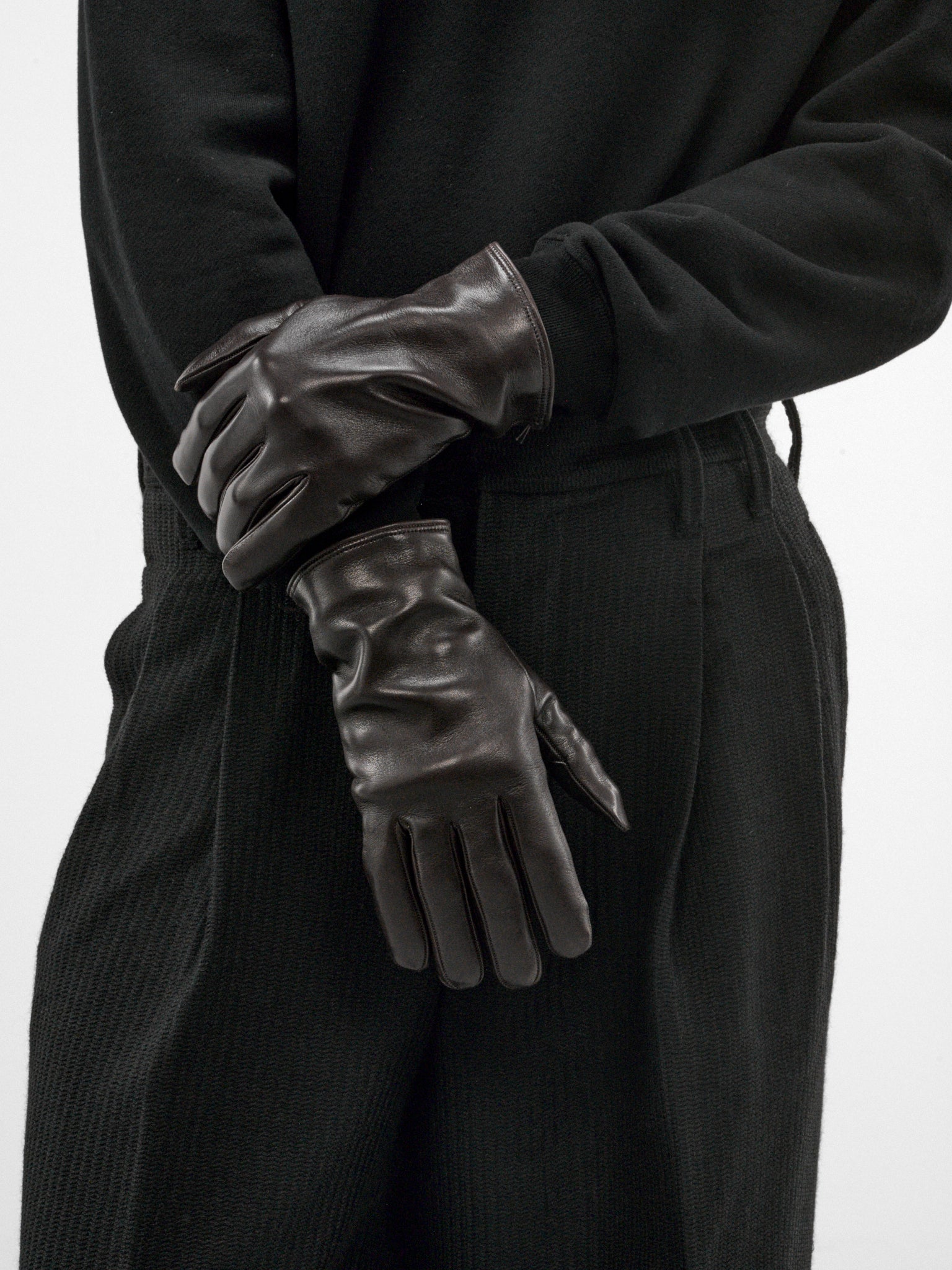 Brown Leather Curved Gloves (OA-AW26-ACC-101-02-BROWN)