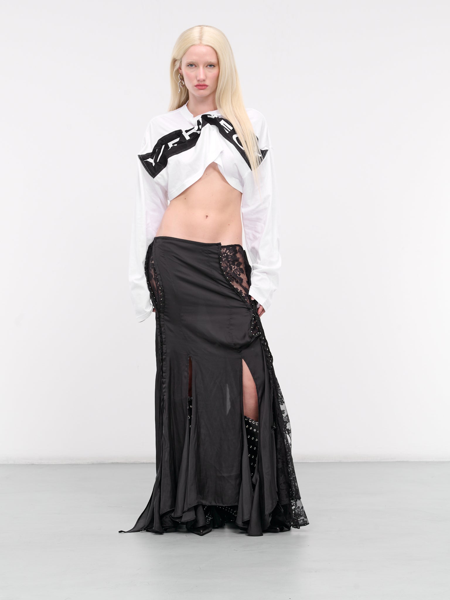 Hook & Eye Slip Skirt (102SK001-F481-BLACK)