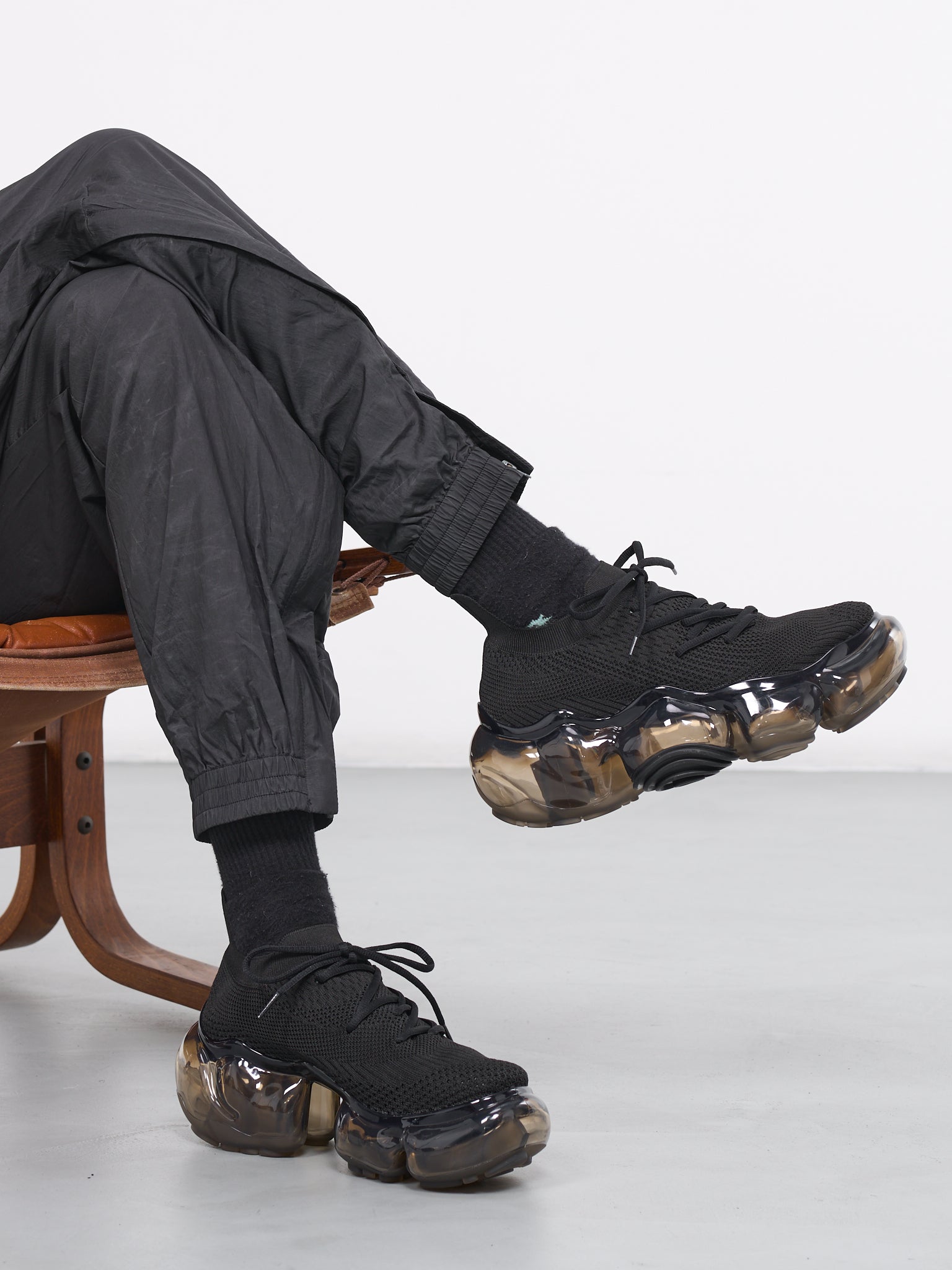 Moopie Sneakers (243-BLACK-BLACK)