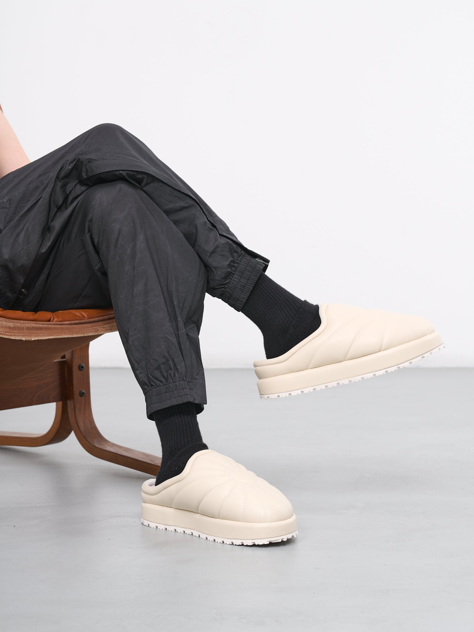 Uranus S000 (DFRNS-S000-URANUS-OFF-WHITE)
