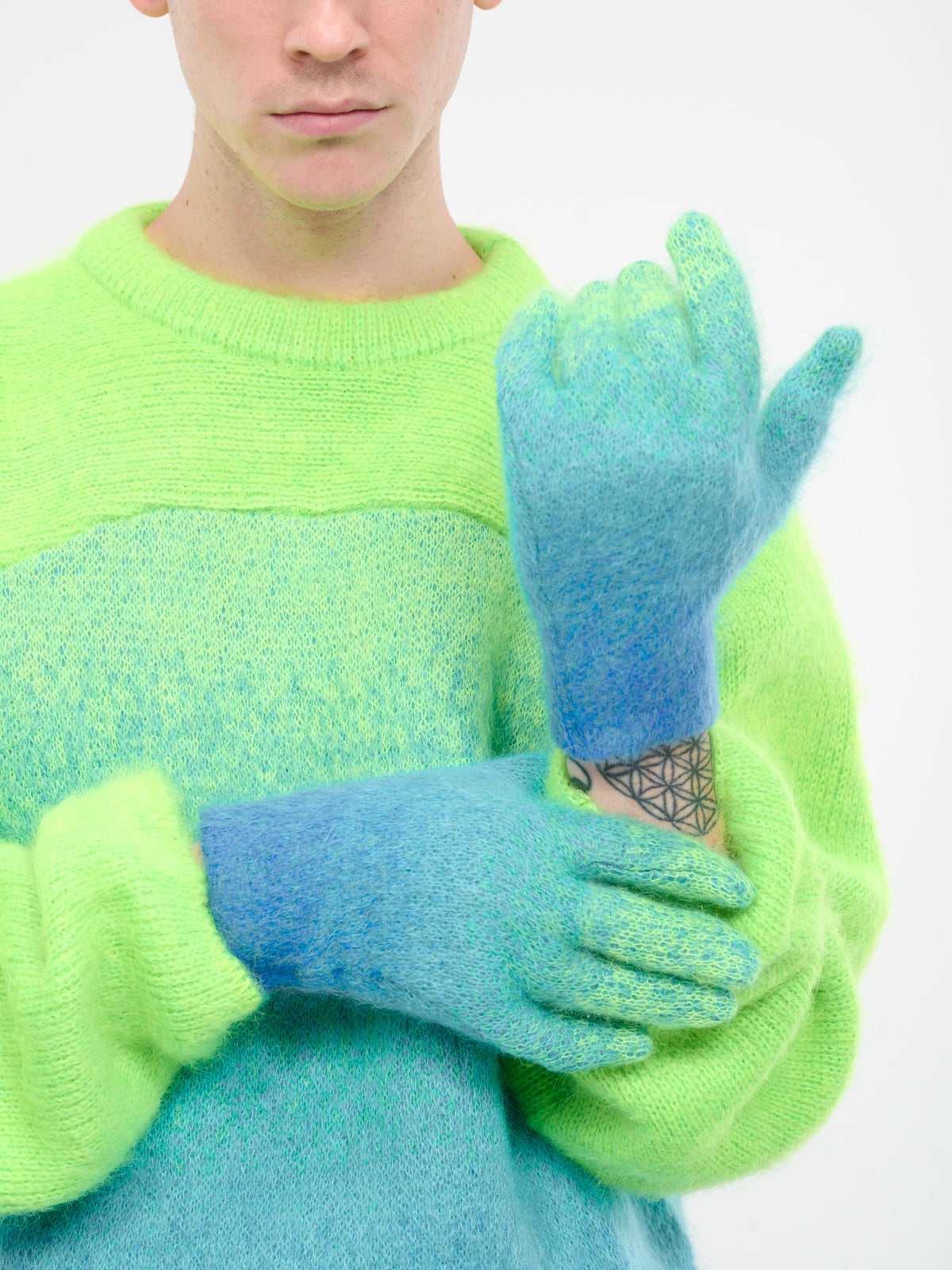 Gradient Gloves (K152-BLUE)