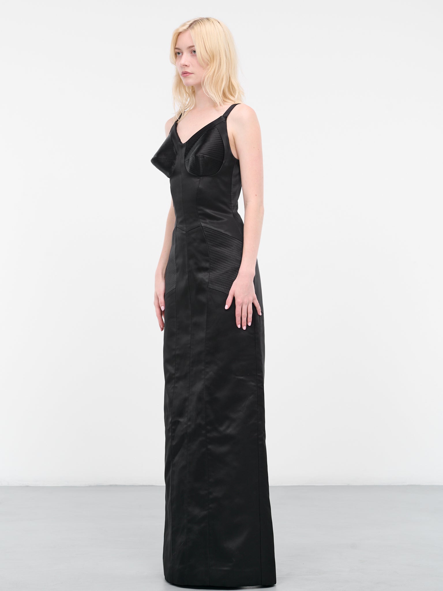 RICHARD QUINN | H.Lorenzo|Cone Cup Dress (12-BLACK), 12 / Black RICHARD QUINN | H.Lorenzo|Cone Cup Dress (12-BLACK), 12 / Black