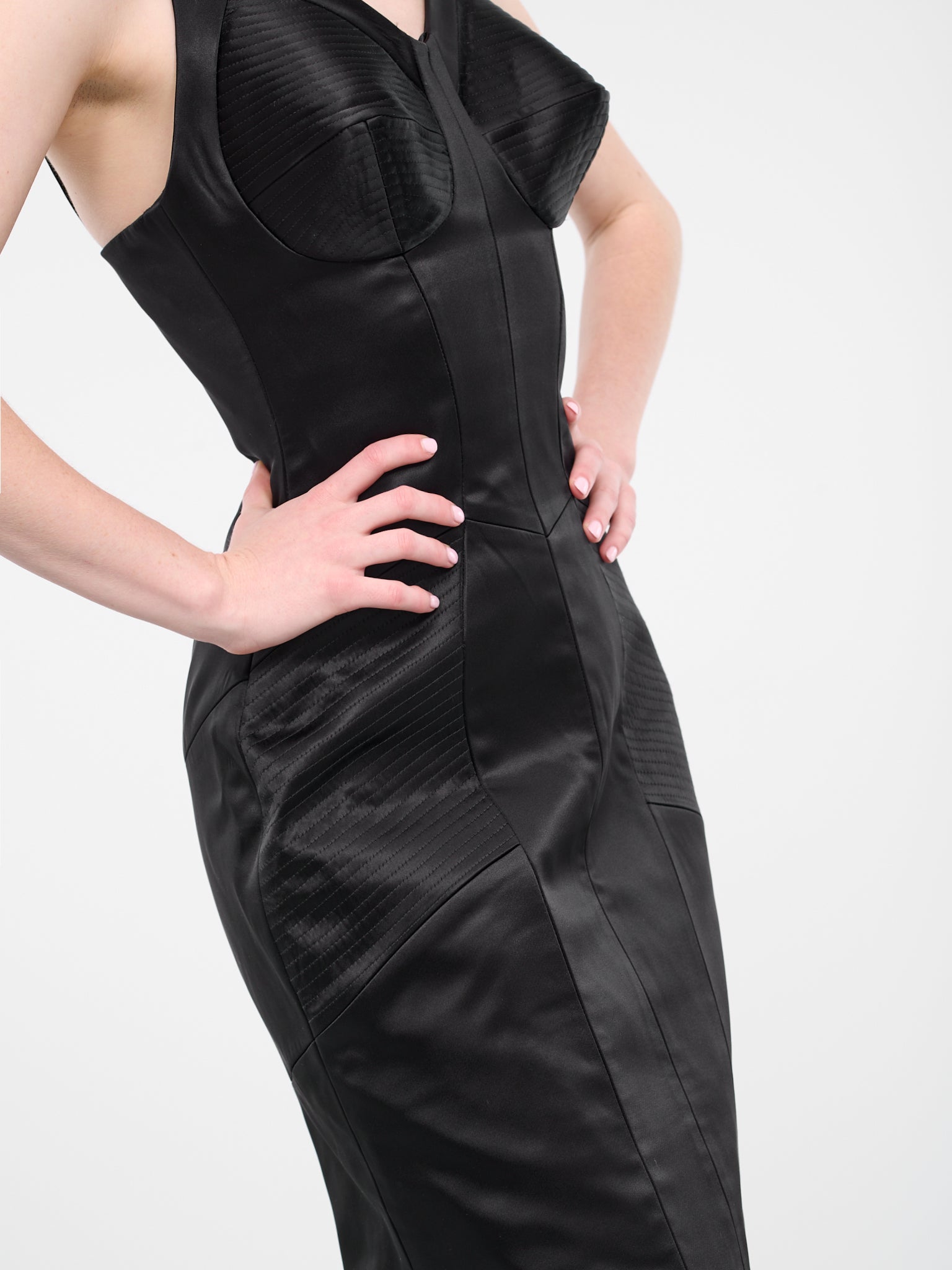 RICHARD QUINN | H.Lorenzo|Cone Cup Dress (12-BLACK), 12 / Black RICHARD QUINN | H.Lorenzo|Cone Cup Dress (12-BLACK), 12 / Black