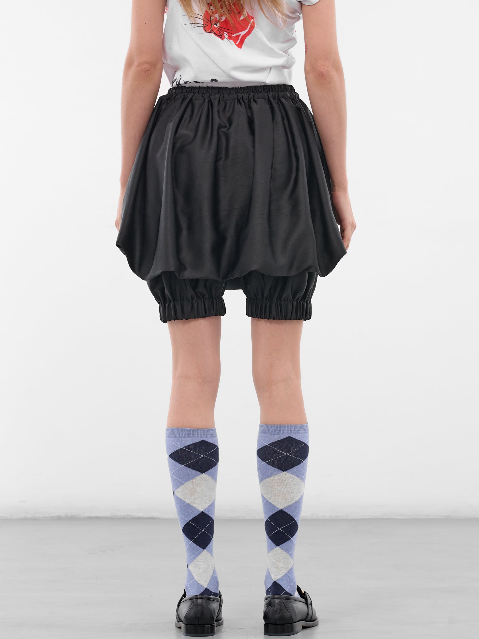 Black Relaxed Bloomers Shorts (12020015-W01AD-N401-BLACK)