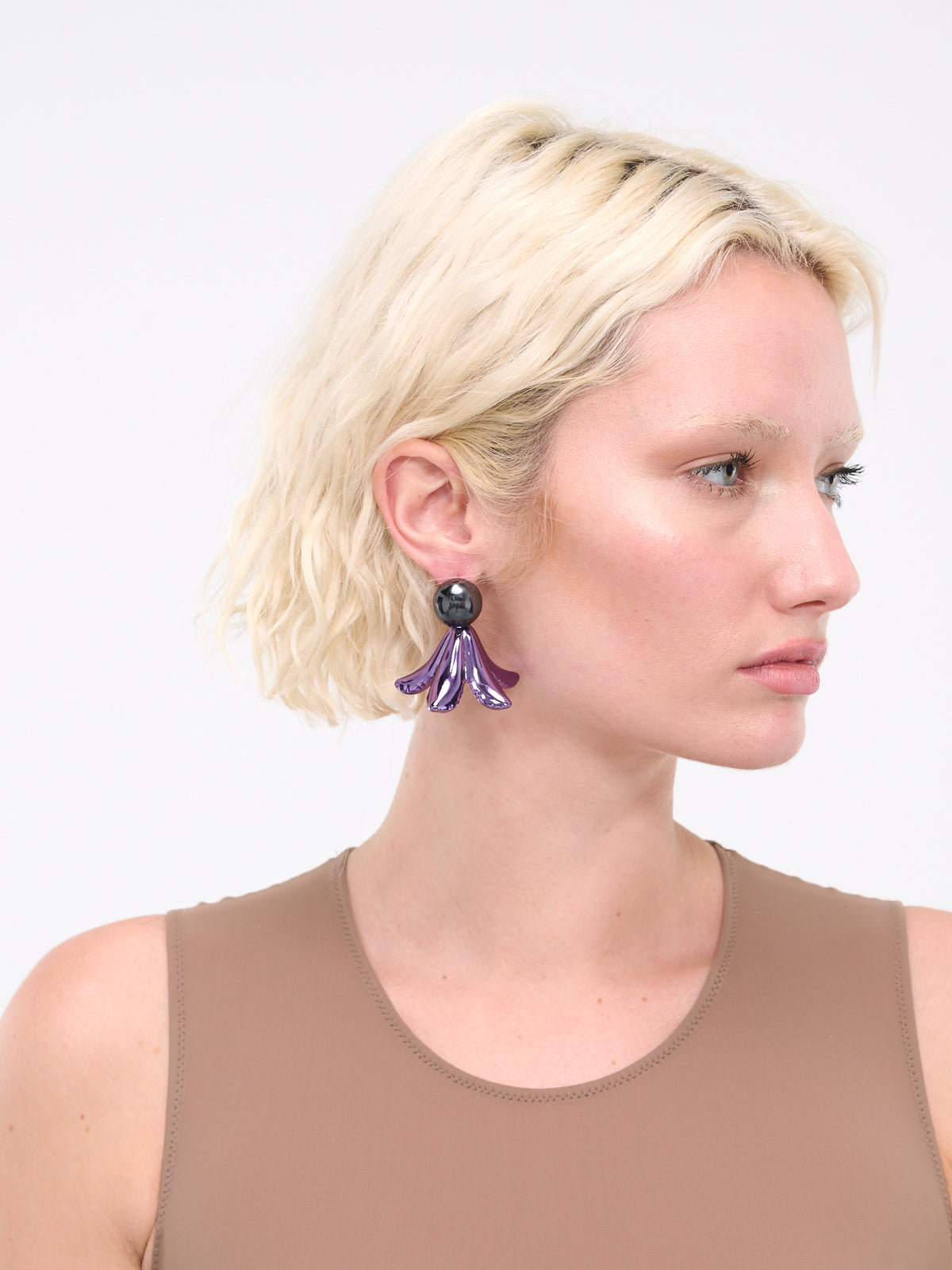 Dangling Puffy Flower Earrings (ORMV0483A0-P6528-00C61-VIOLET)