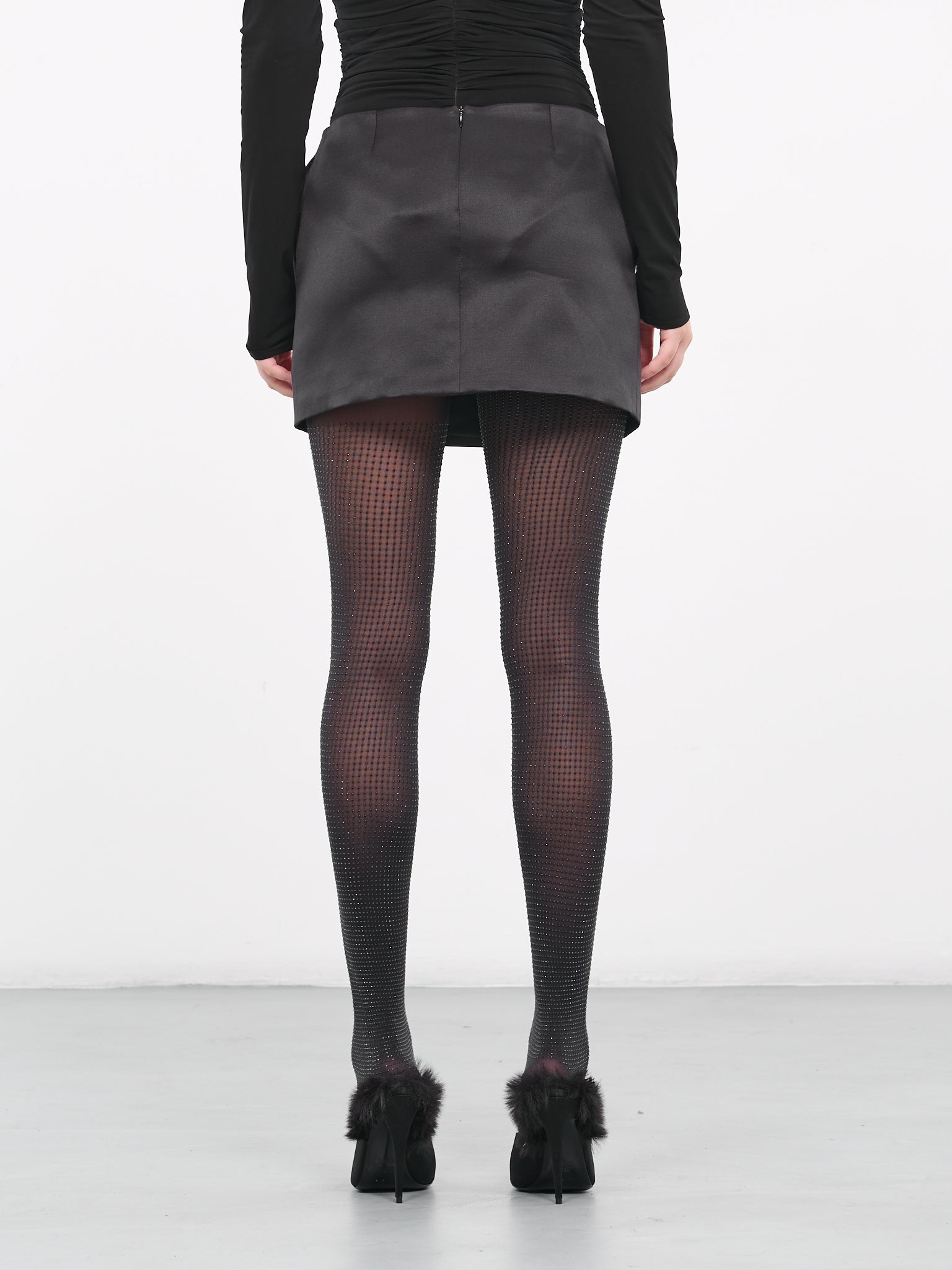 Split-hem Mini Skirt (151923-BLACK)