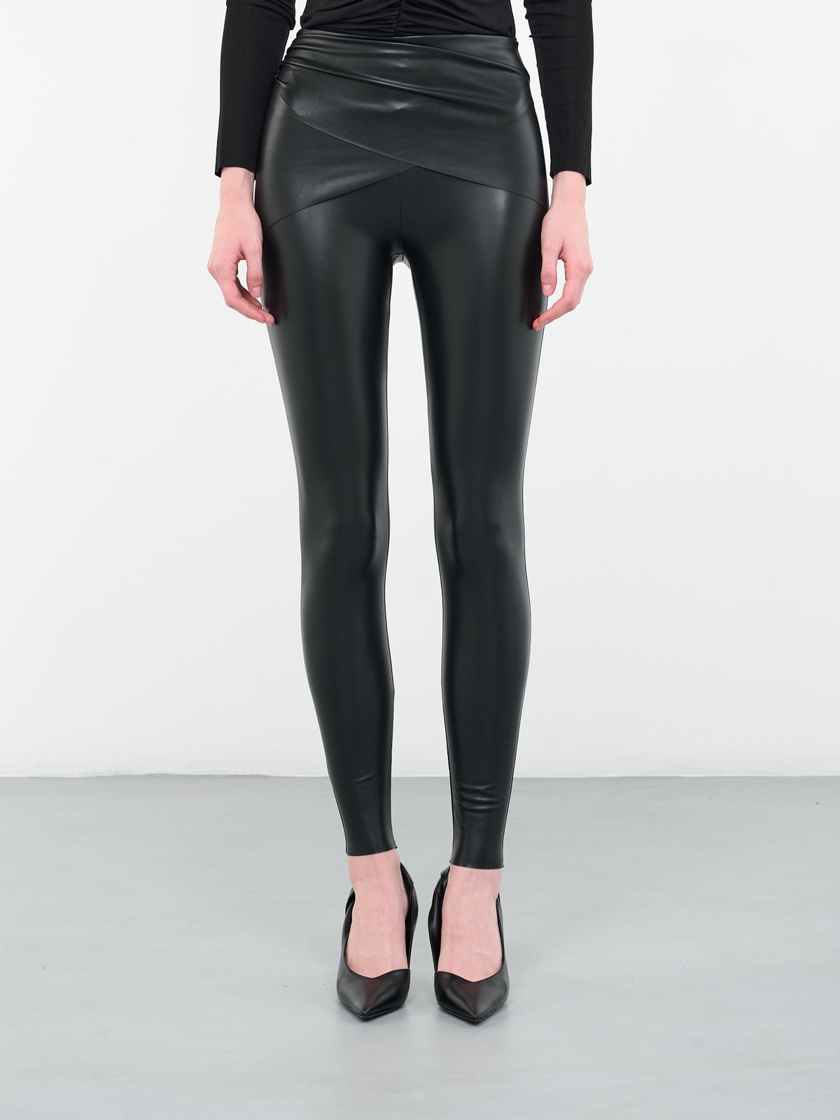 WOLFORD x N°21 Leather Leggings | H.Lorenzo - front