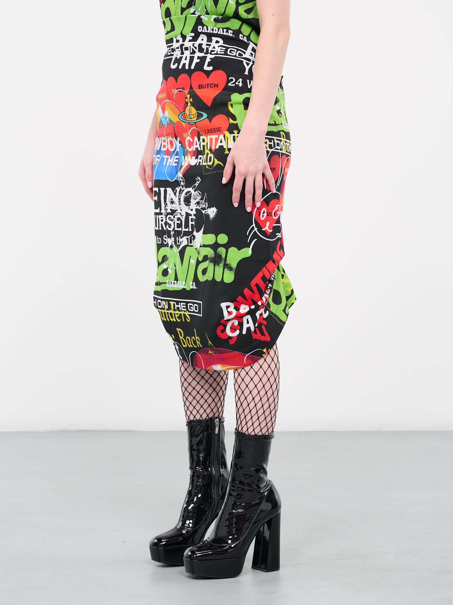 Graffiti Pencil Skirt (1J010003-J005B-O301-MULTI)