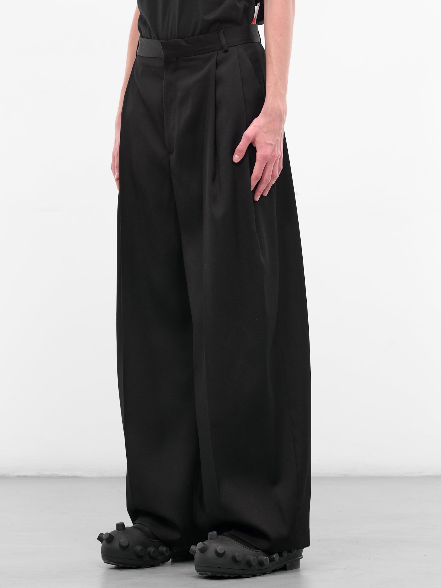 Black Sun Wool Wide Trousers (2005-CC13-BLACK)