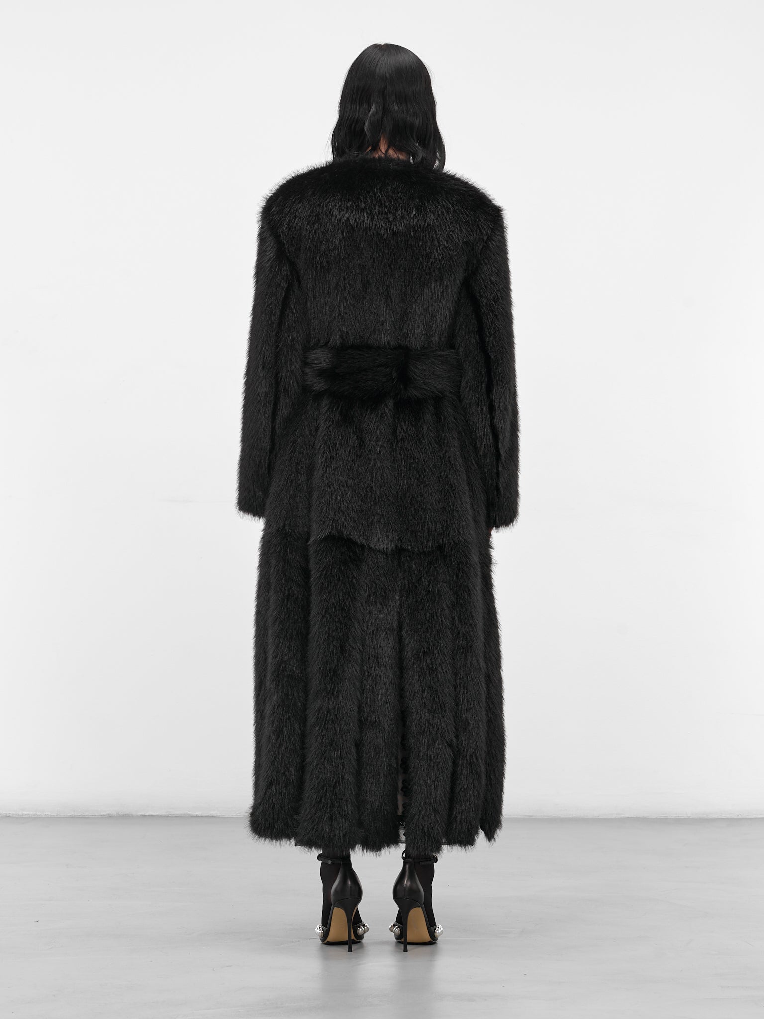 Black Oversized Long Fur Coat (2074-1090-BLACK)