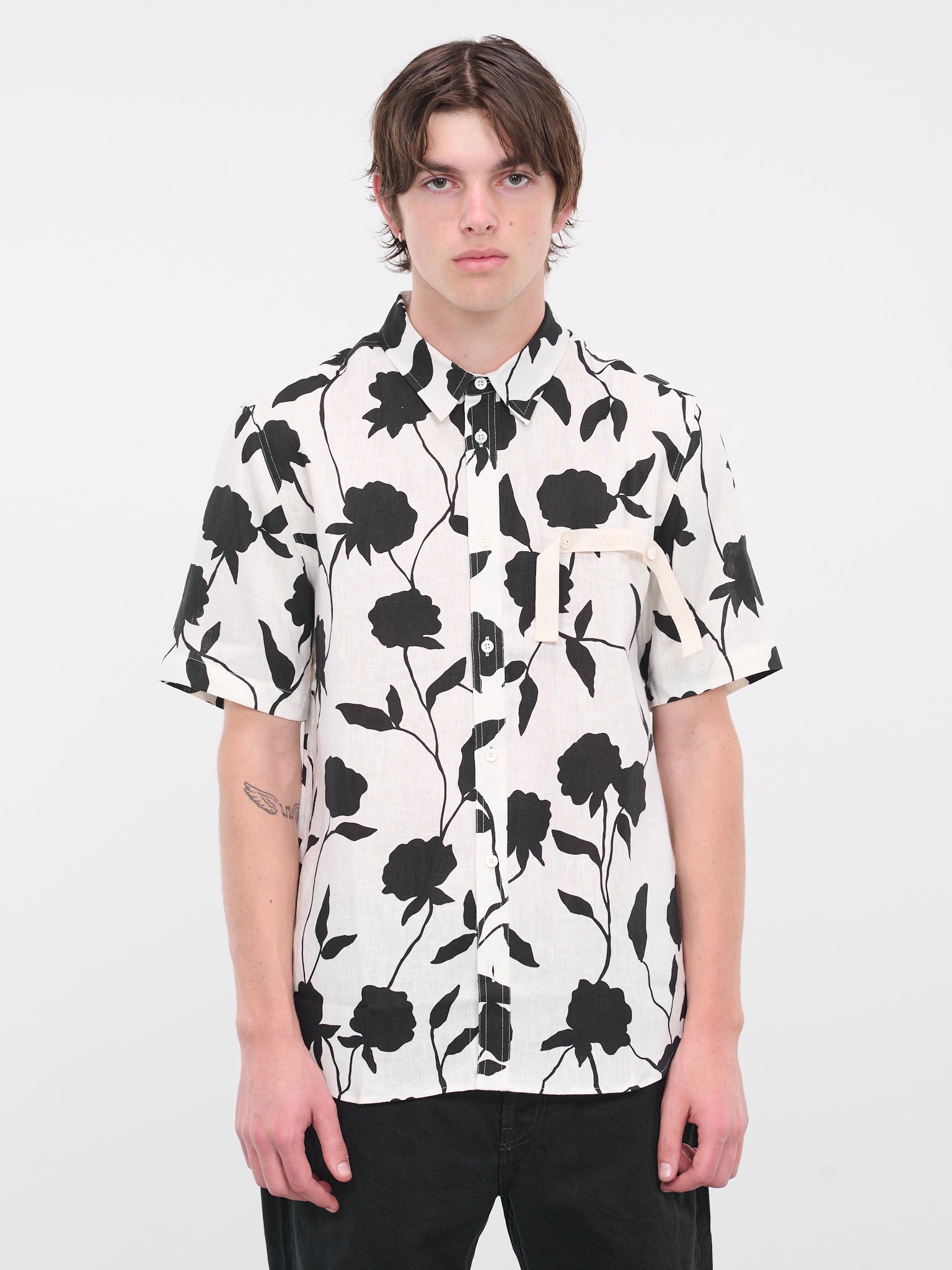 La chemise Melo (225SH006-1050-PRINT-BLACK-ROSE)