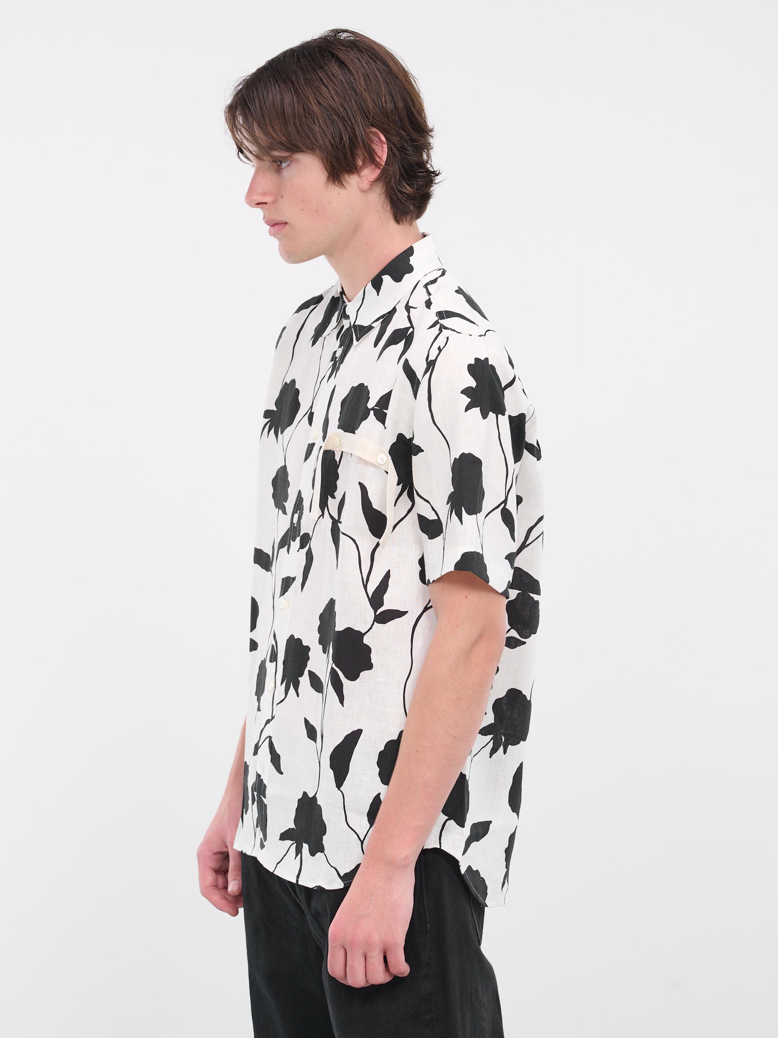 La chemise Melo (225SH006-1050-PRINT-BLACK-ROSE)