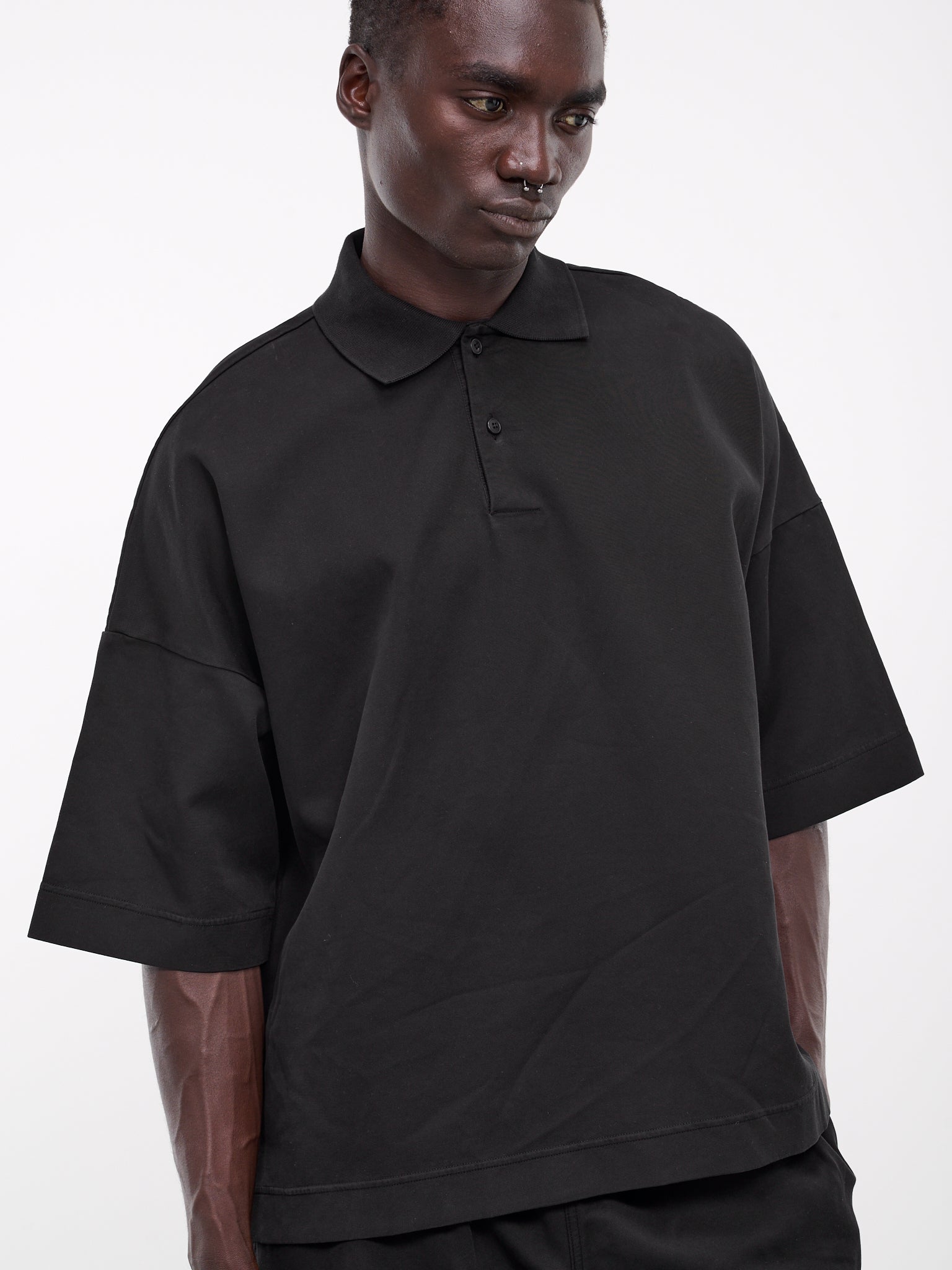 Equerre Polo Shirt (22HH122-BLACK)