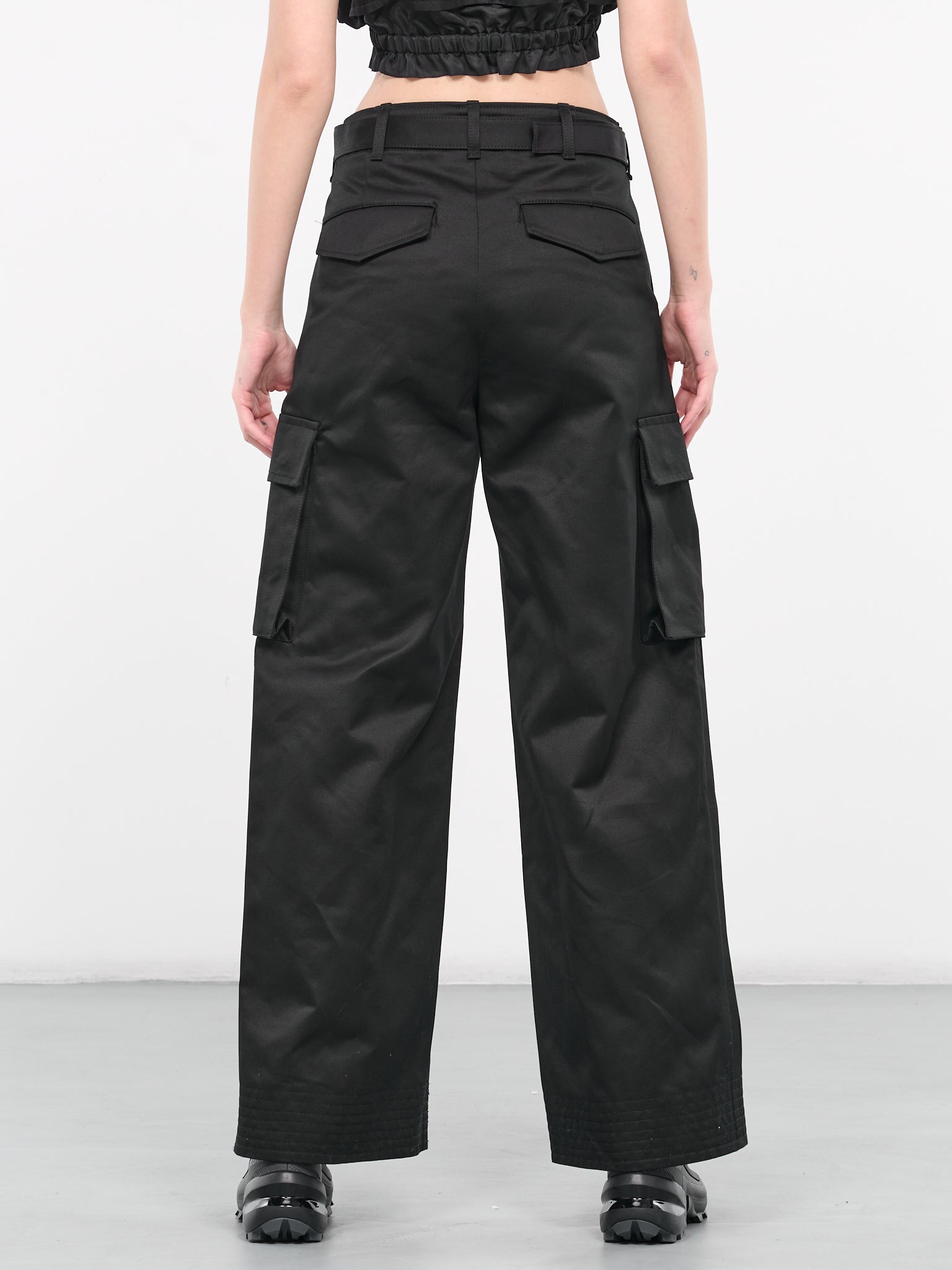 Belted Cargo Pants (24-07078-001-BLACK)