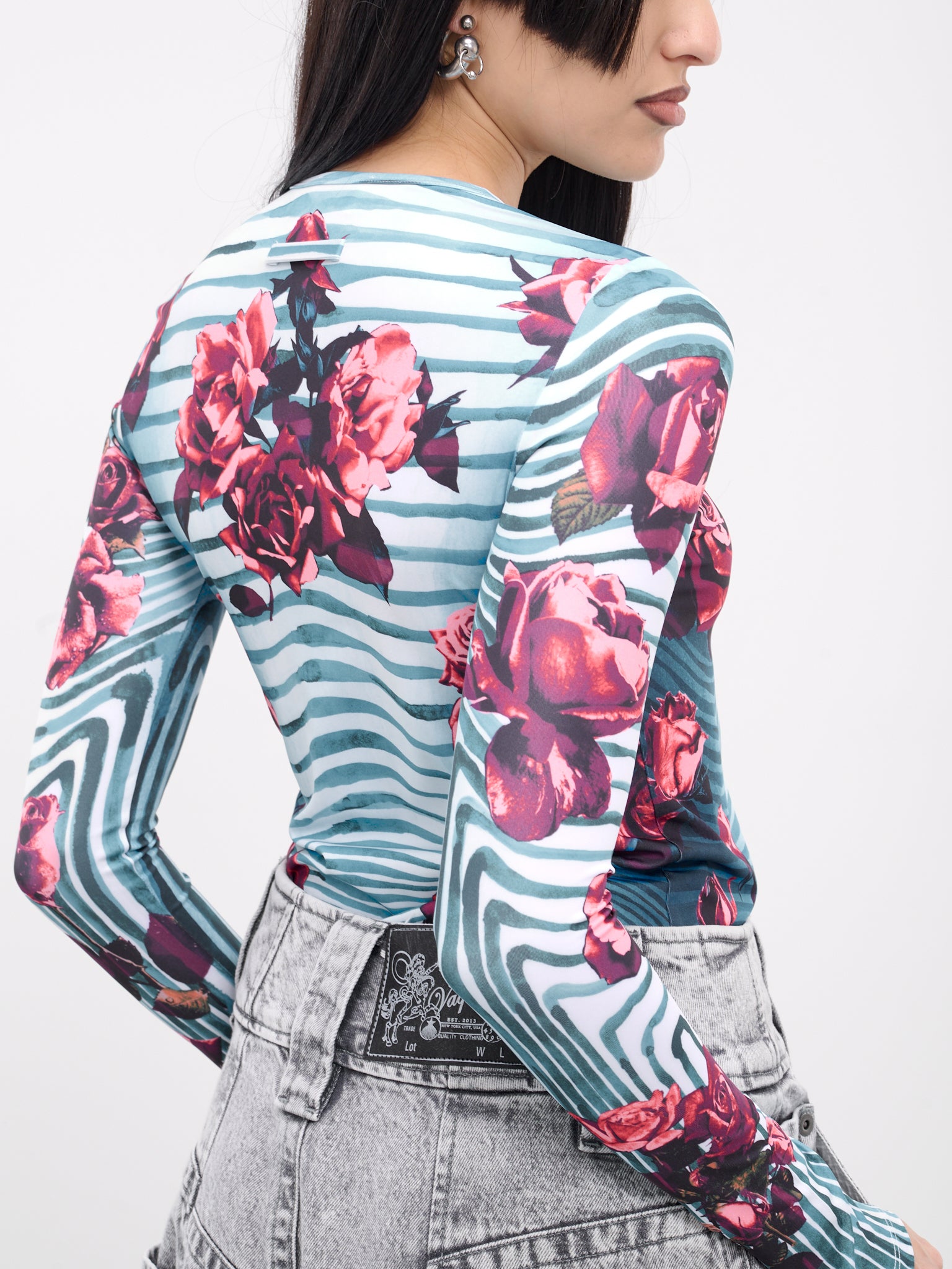 Flower Body Morphing Print Top (24-25-U-TO186-J551-MULTI)