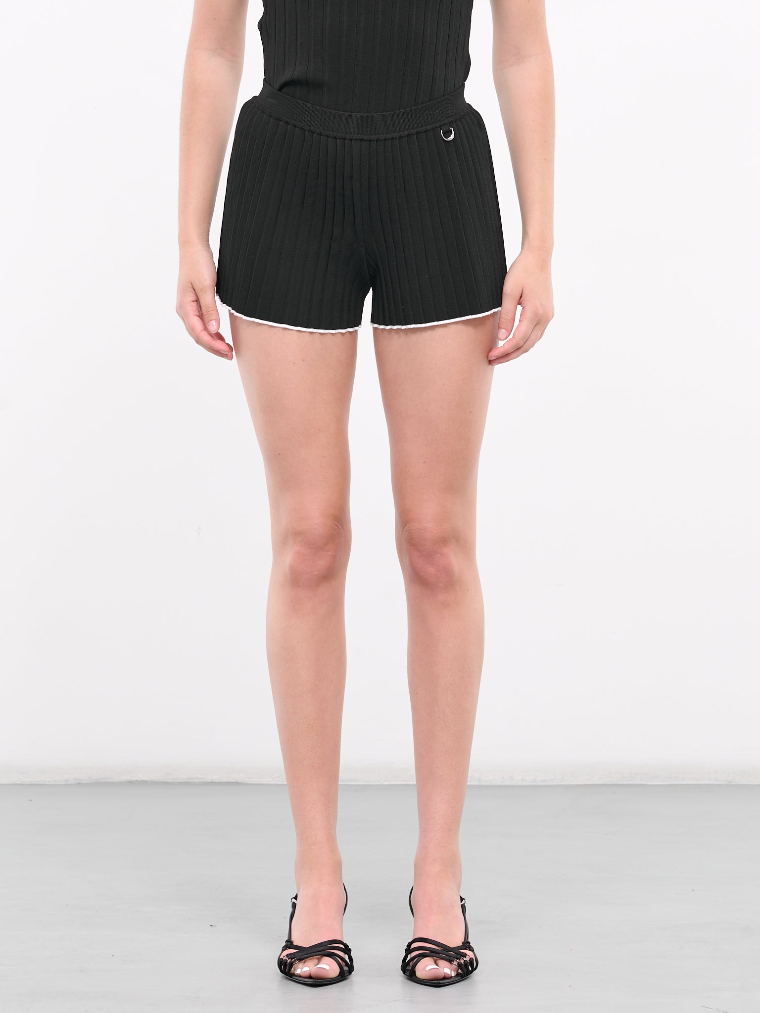 Le Short Maille Plissé (241KN436-2358-BLACK)