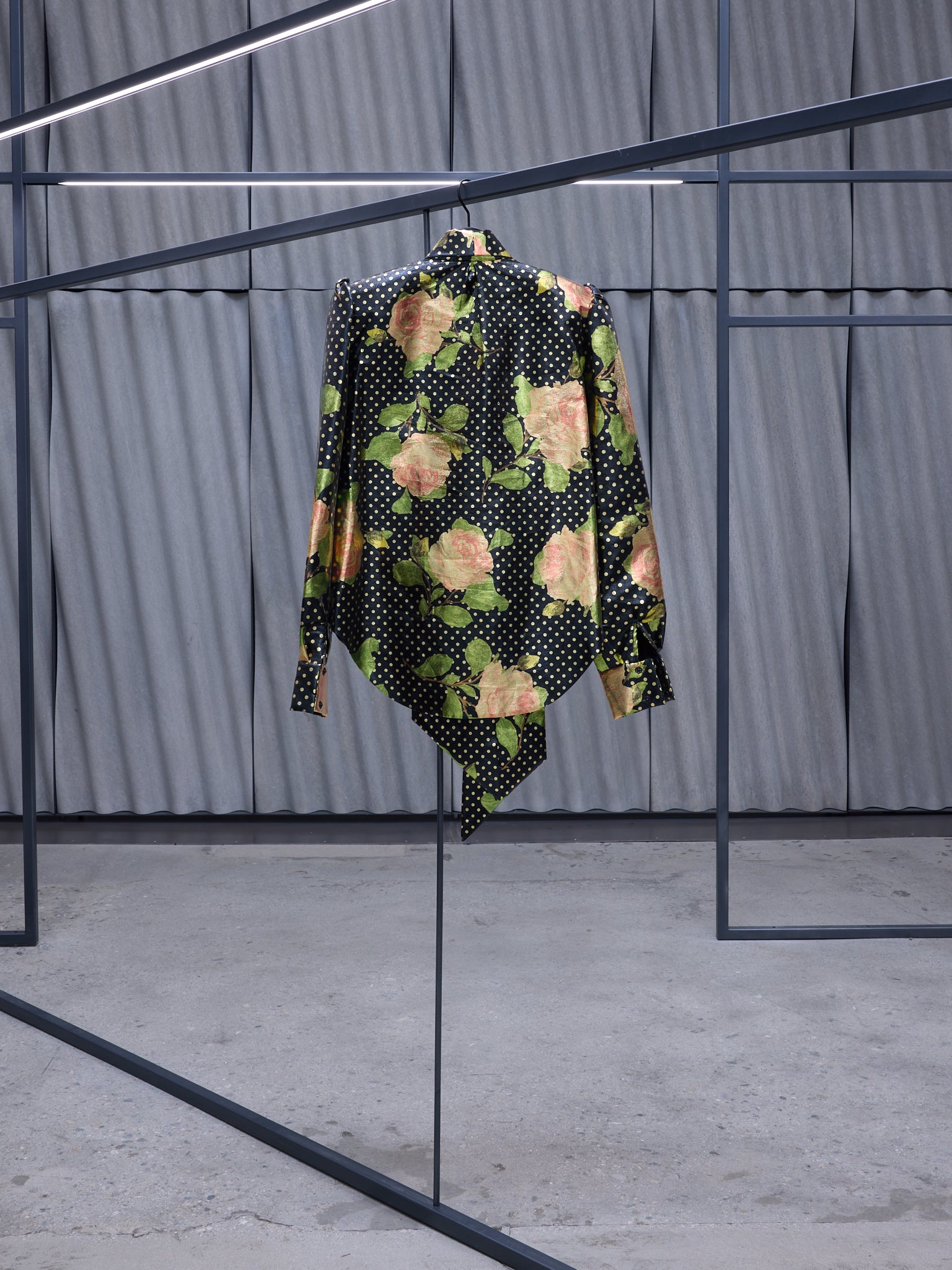 Black Silk Ribbon Collar Shirt (22-BLACK-PINK)