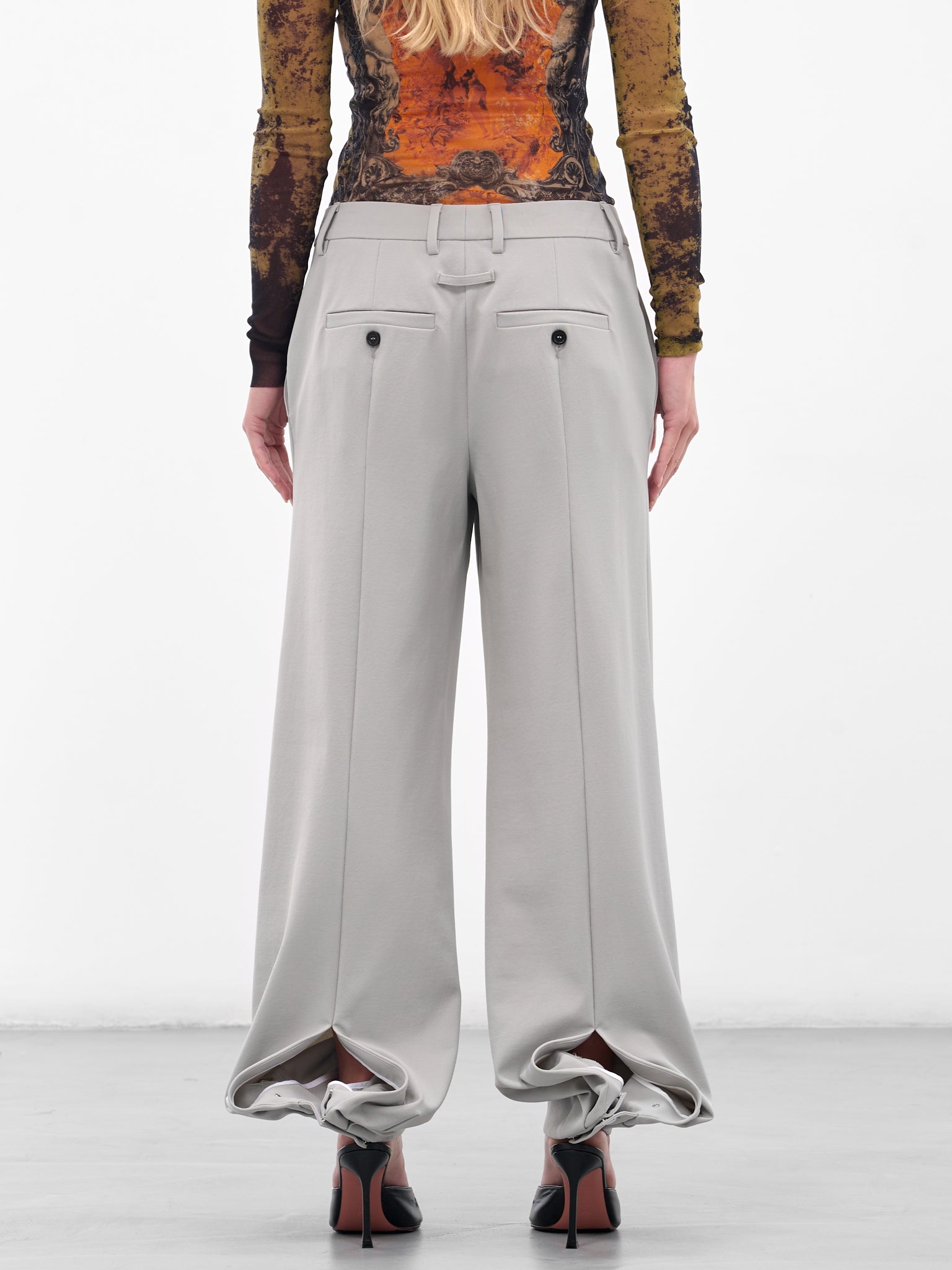 The Gray Stirrup Pants (25-03-W-TR003-W002-GREY)