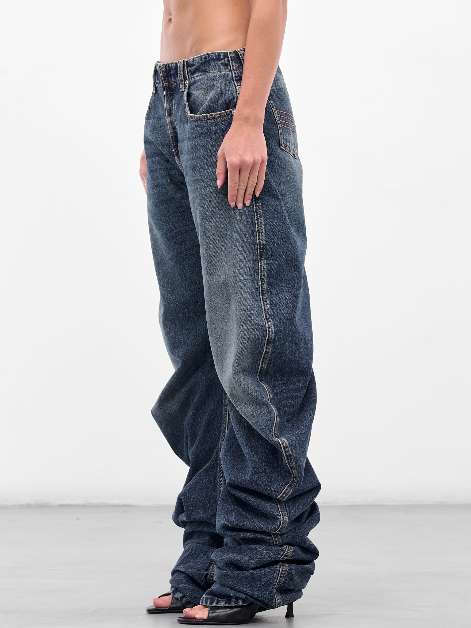 Blue Oversized Stacking Denim Jeans (25-03-W-TR008-D024-VINTAGE-BLU)
