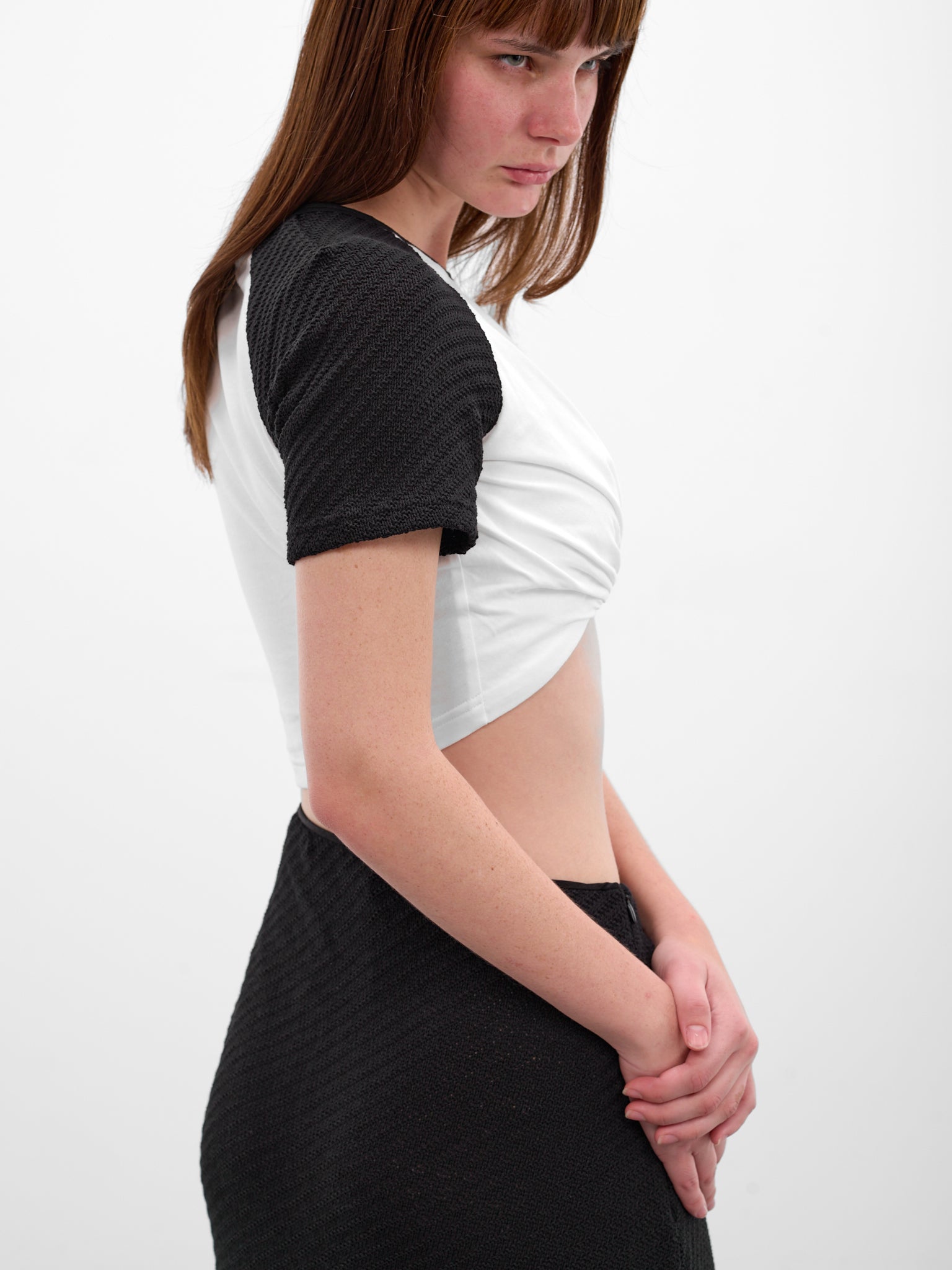 White Tucked Crop Ringer Tee (25041549-BLACK-WHITE)