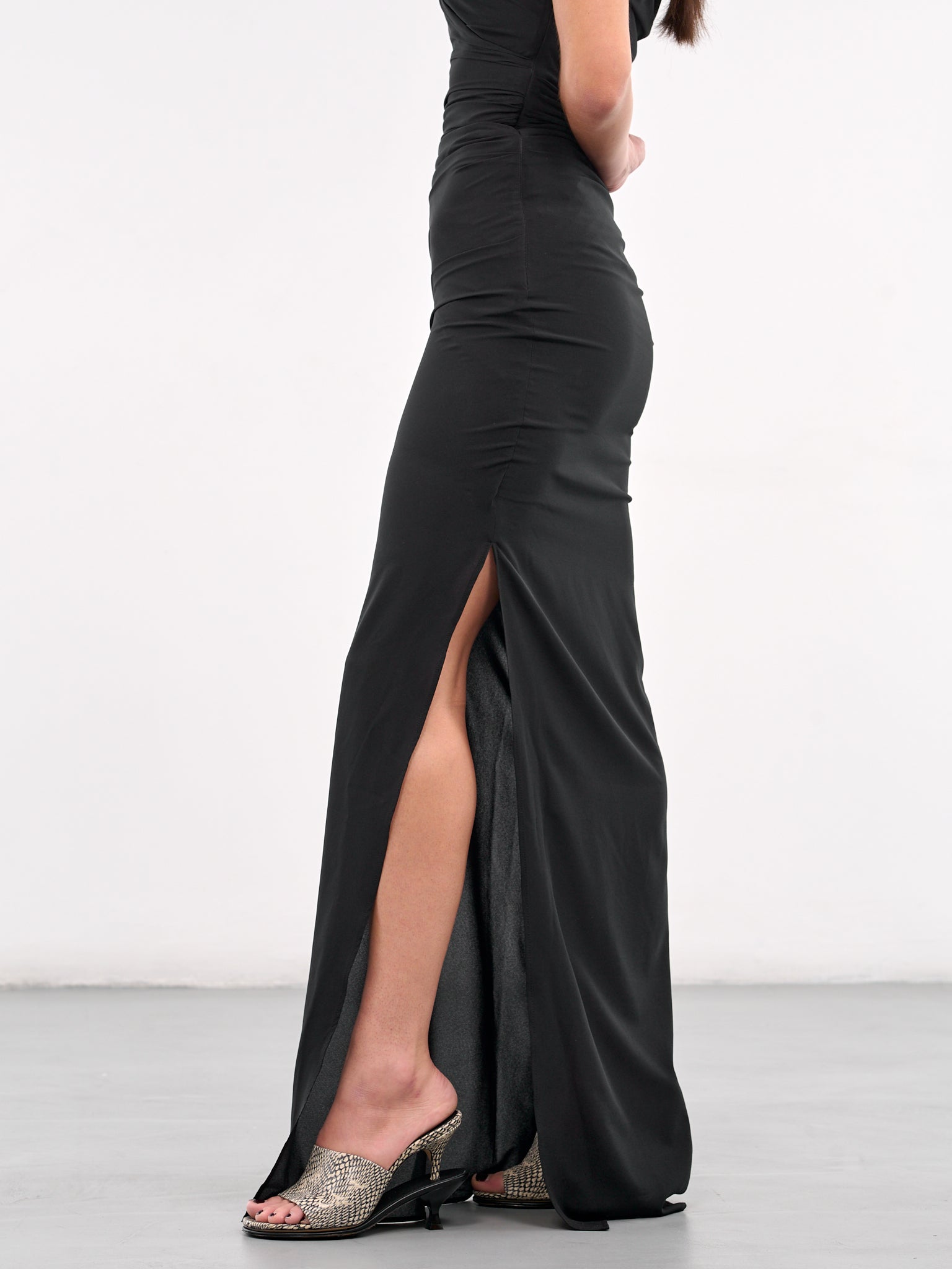 The Rita Long Dress (251DR237-1767-BLACK