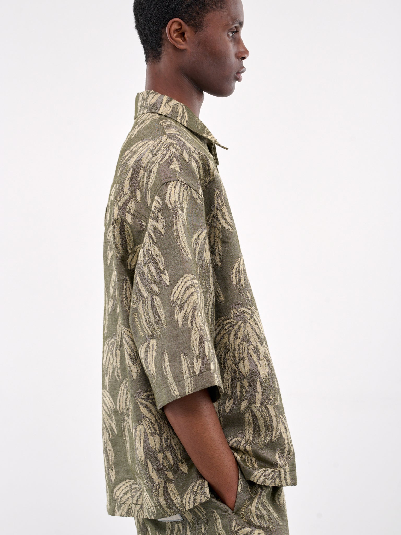 The Aloe Shirt (255SH123-1748-KHAKI)