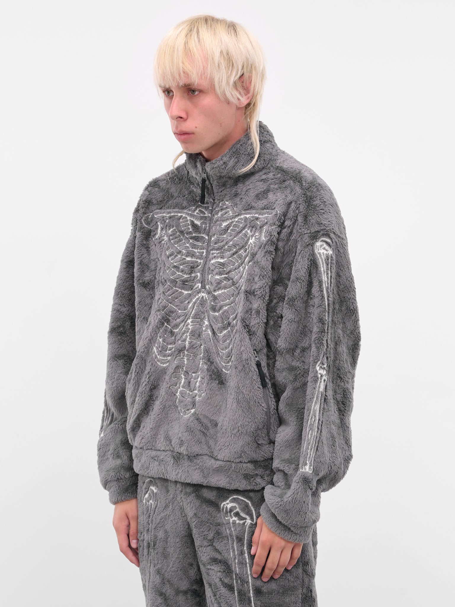 Gray Skeletal Embroidery Fleece Sweater (25AW32BL232-GREY)