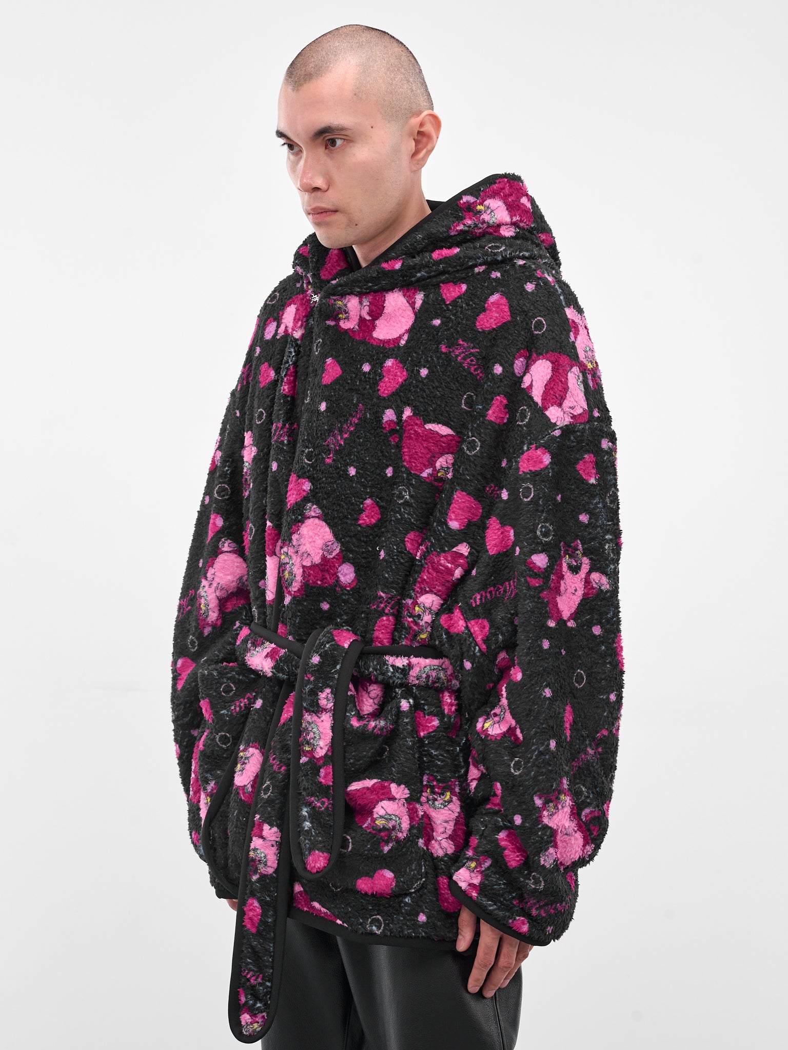 Ram Graphic Robe Black Graphic Fleece Hooded Robe (25AW40C073-BLACK)