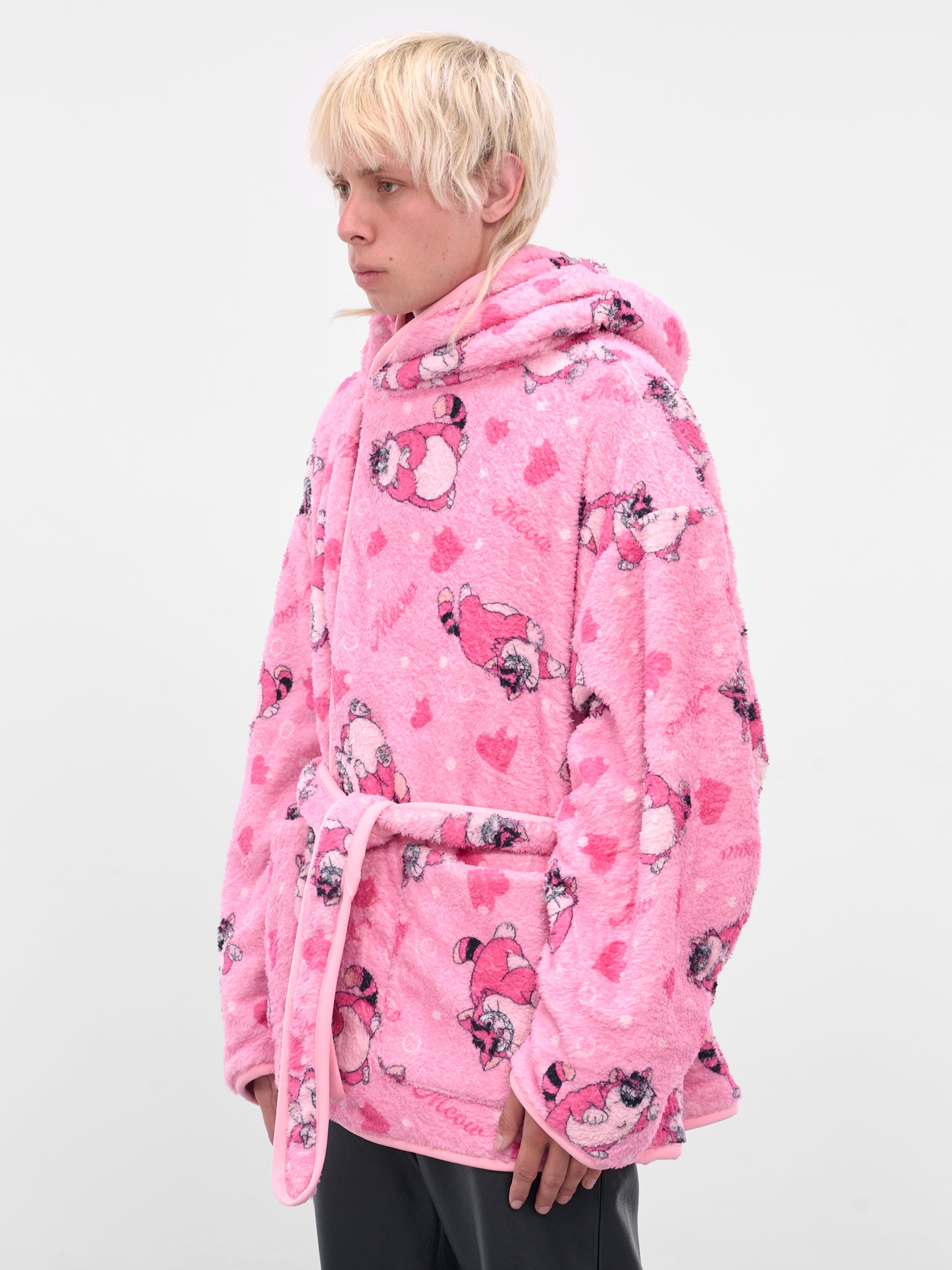 Pink Graphic Fleece Hooded Robe (25AW40C073-PINK)