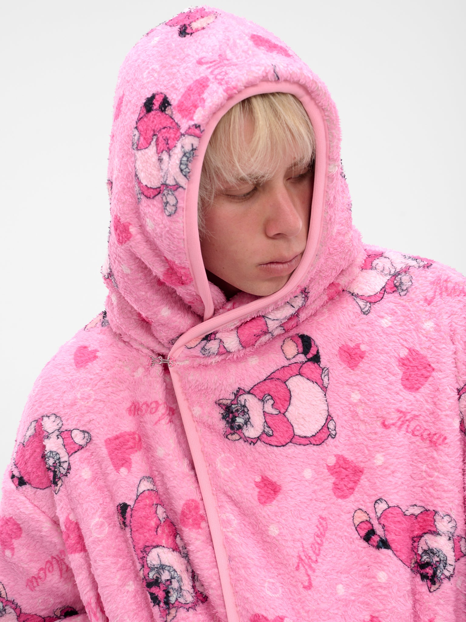 Pink Graphic Fleece Hooded Robe (25AW40C073-PINK)
