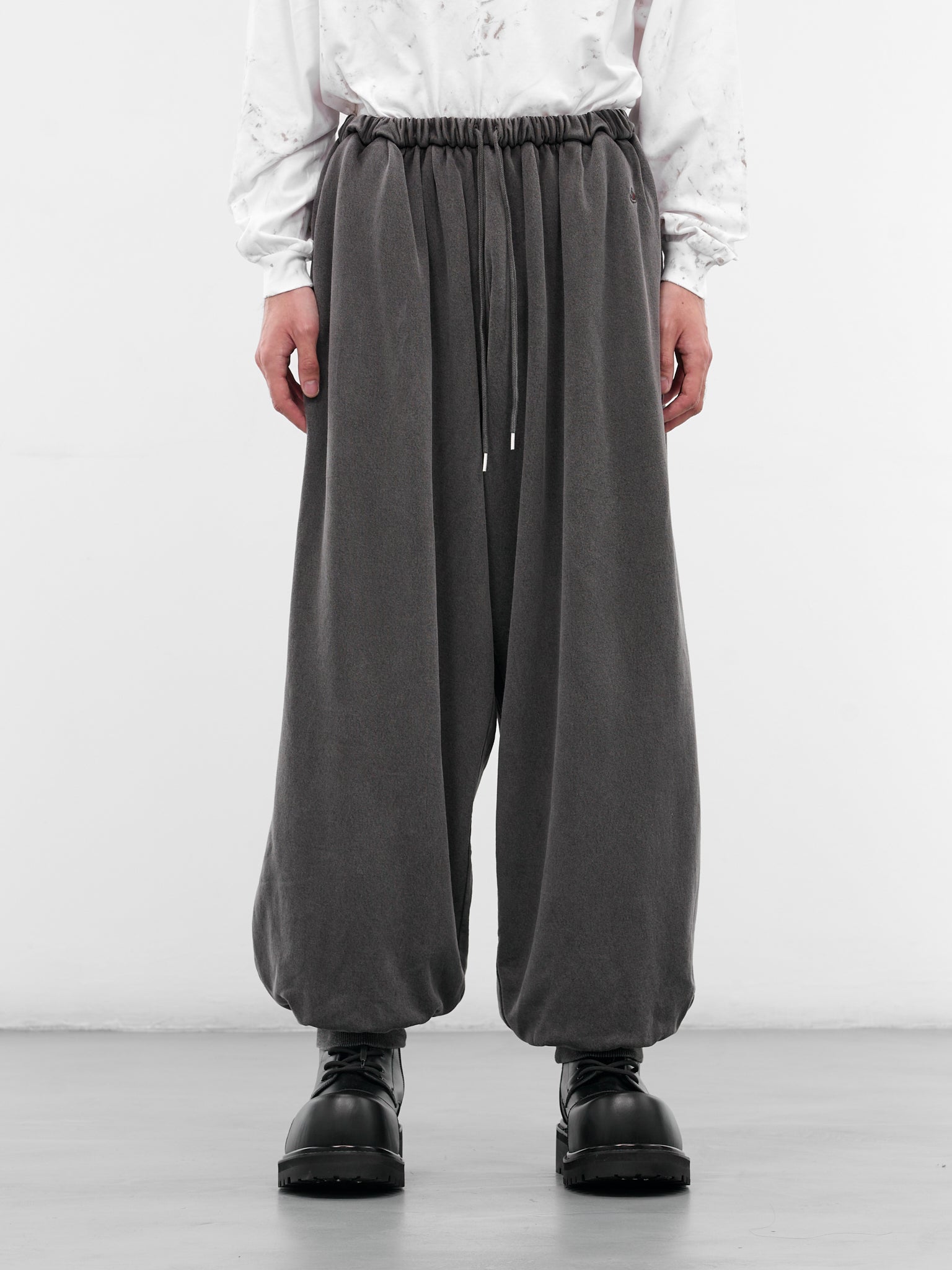 Black Wash Baggy Joggers (25AW49PT319-BLACK)