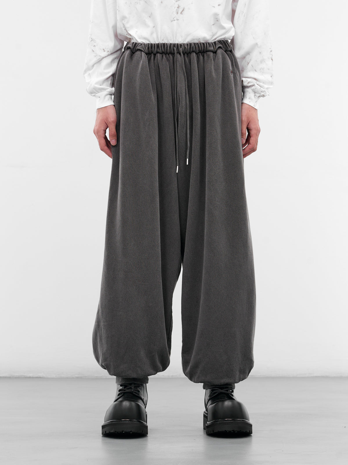 Black Wash Baggy Joggers (25AW49PT319-BLACK)