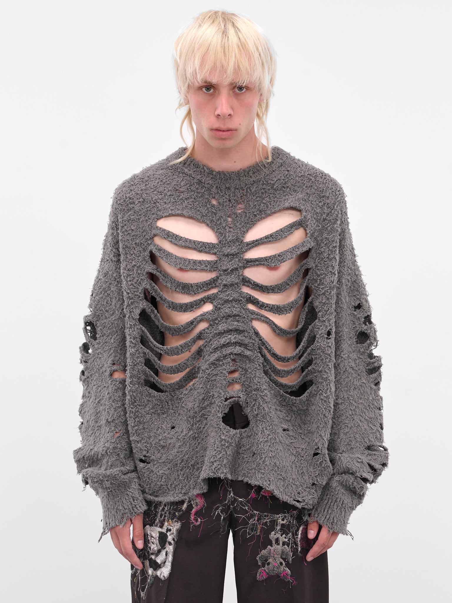 Gray Skeletal Cut-Out Knit Sweater (25AW61KN192-GREY)